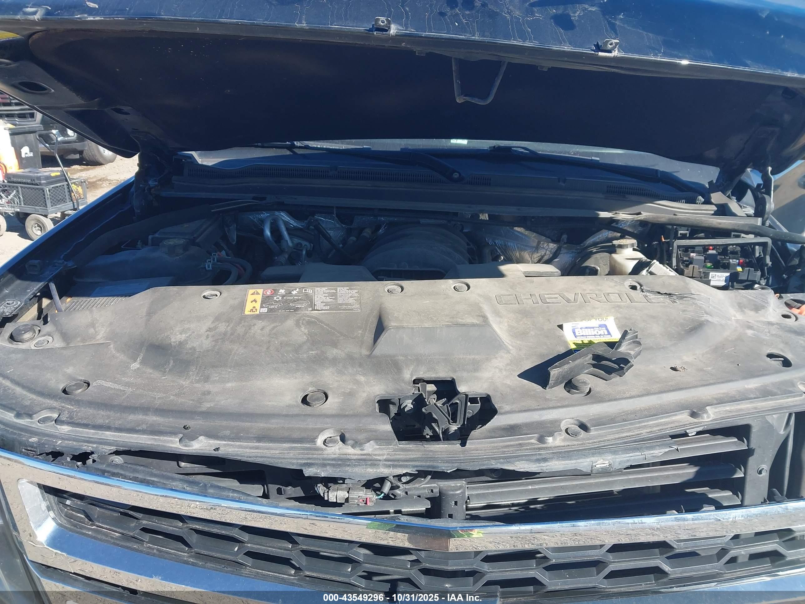 CHEVROLET TAHOE image 10