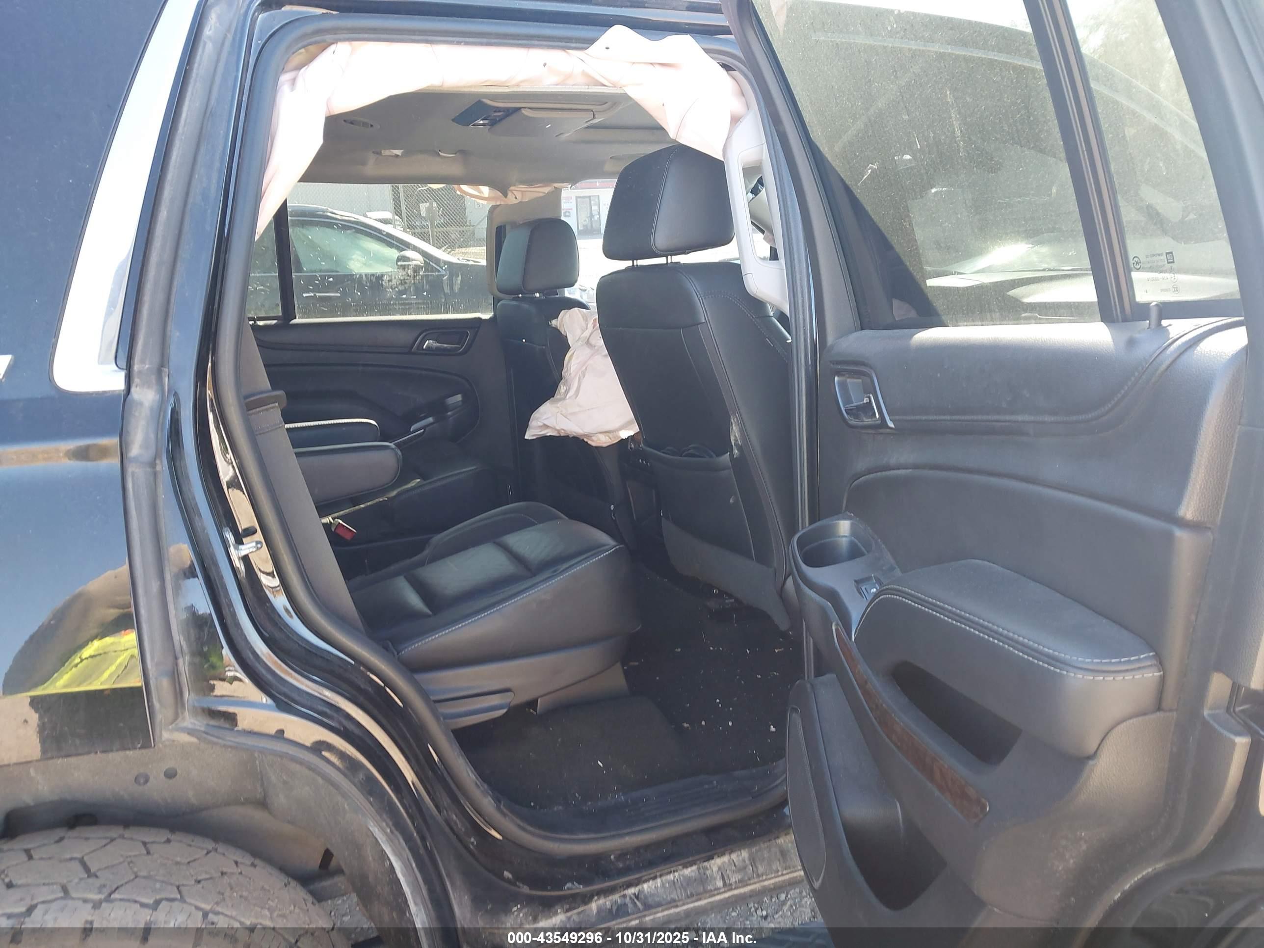 CHEVROLET TAHOE image 8