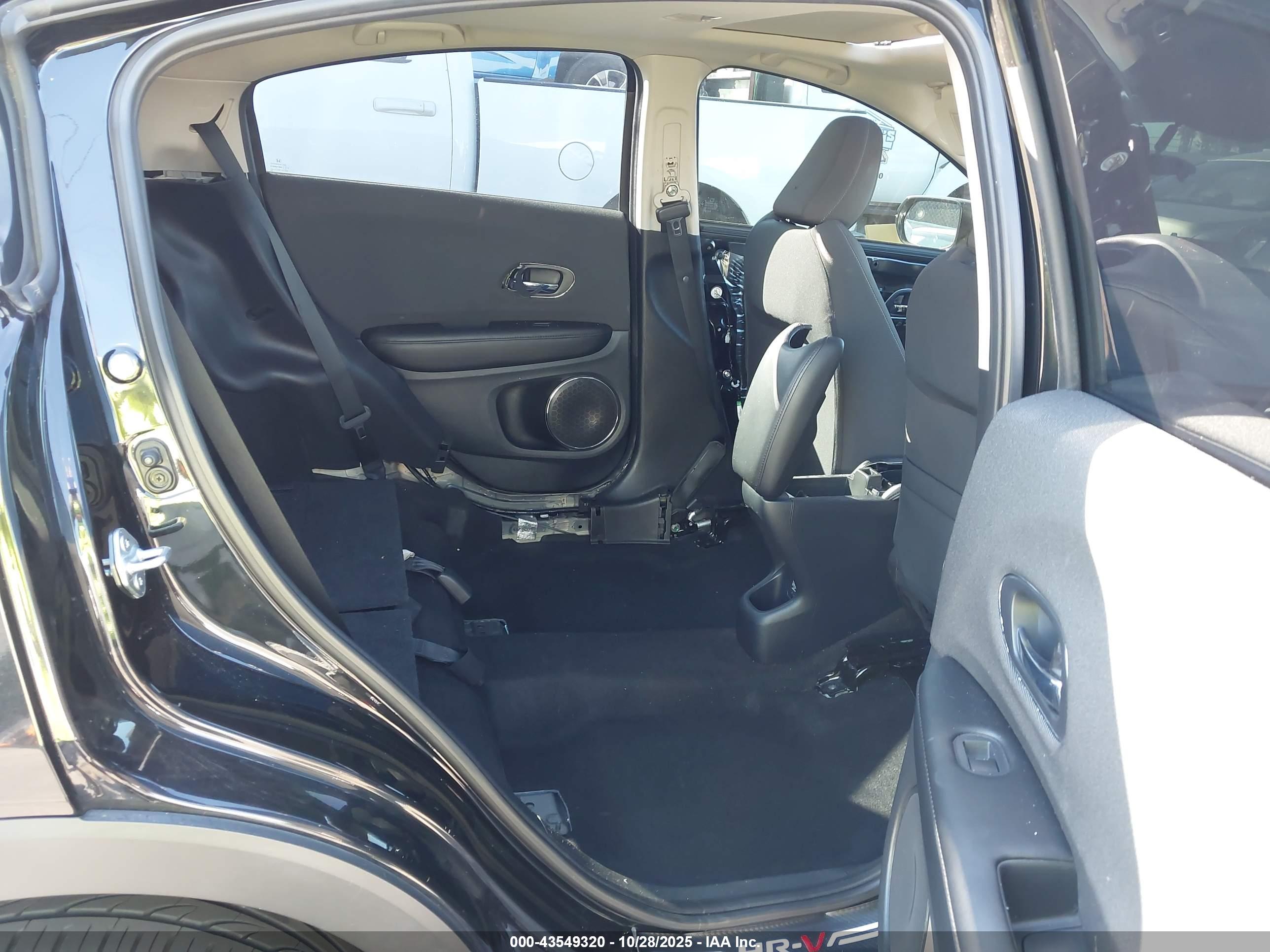 HONDA HR-V image 8