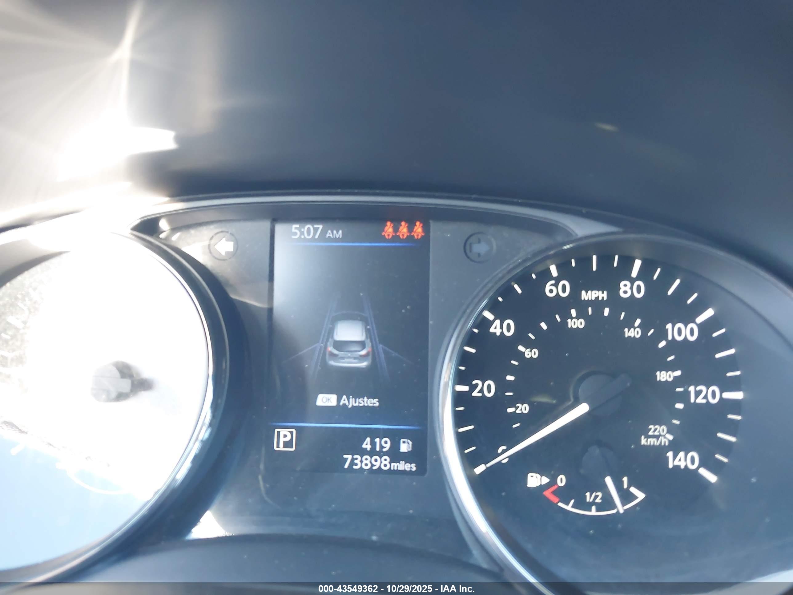 NISSAN ROGUE image 7