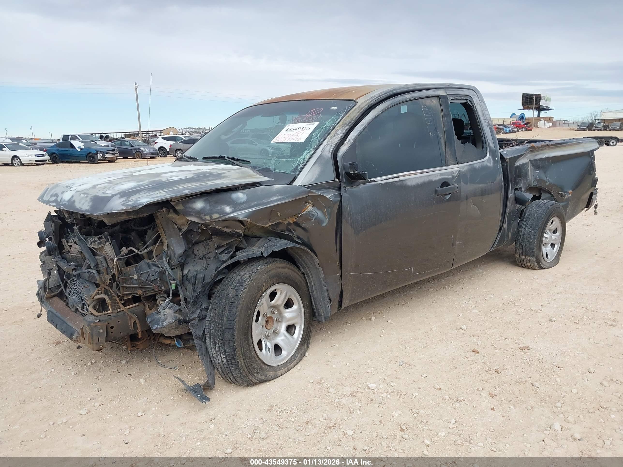 NISSAN TITAN image 2