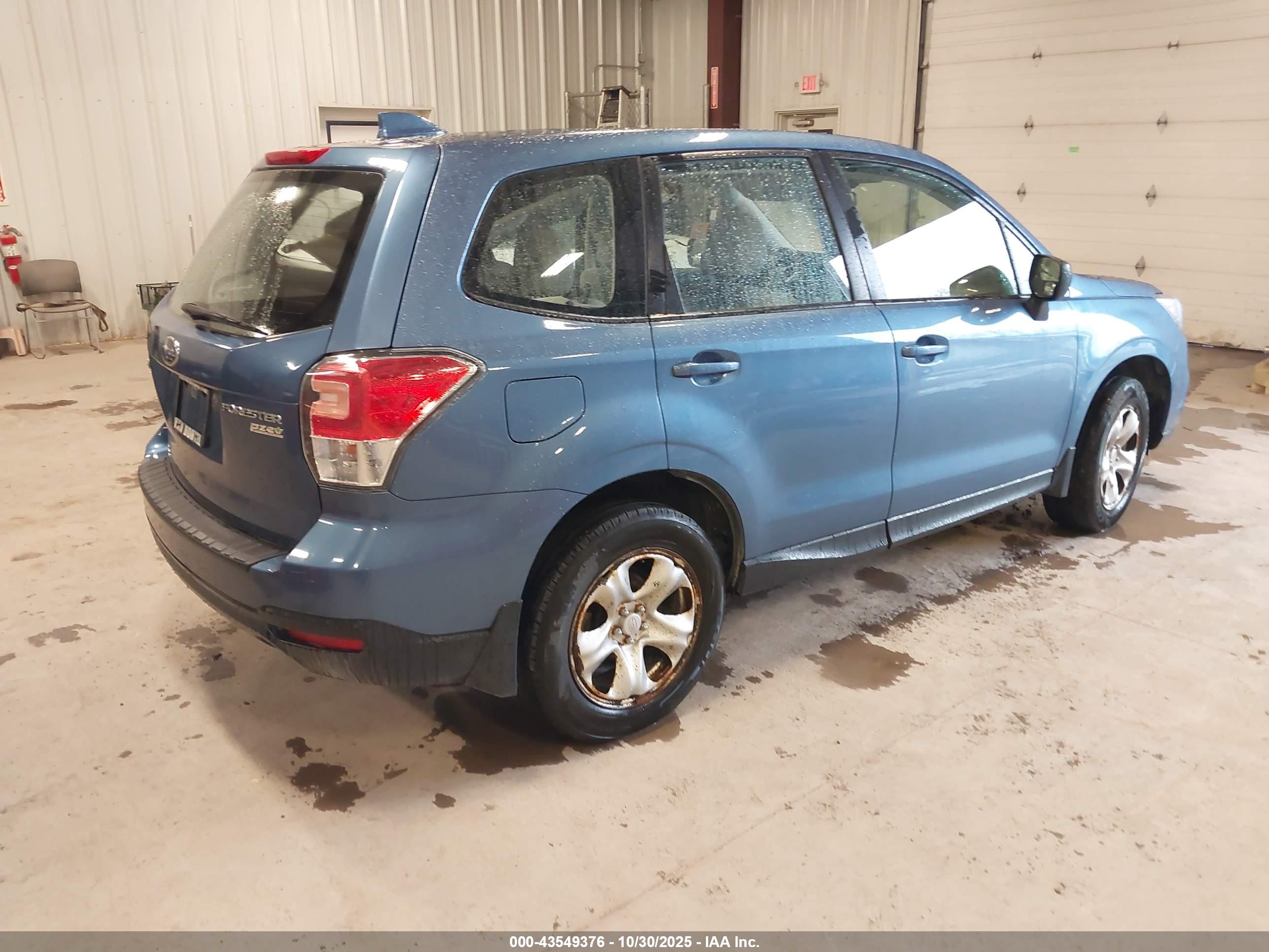 SUBARU FORESTER image 4