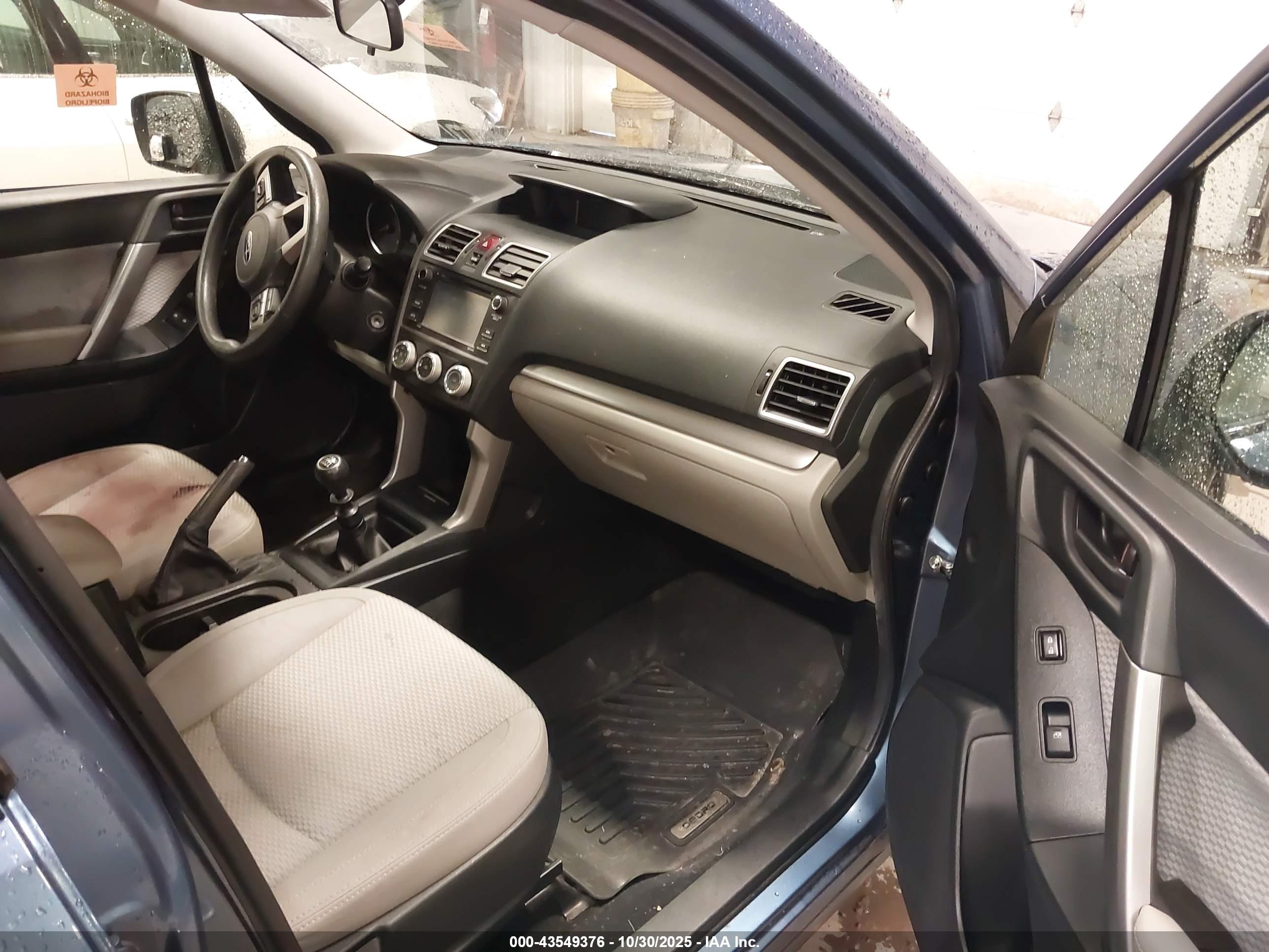 SUBARU FORESTER image 5