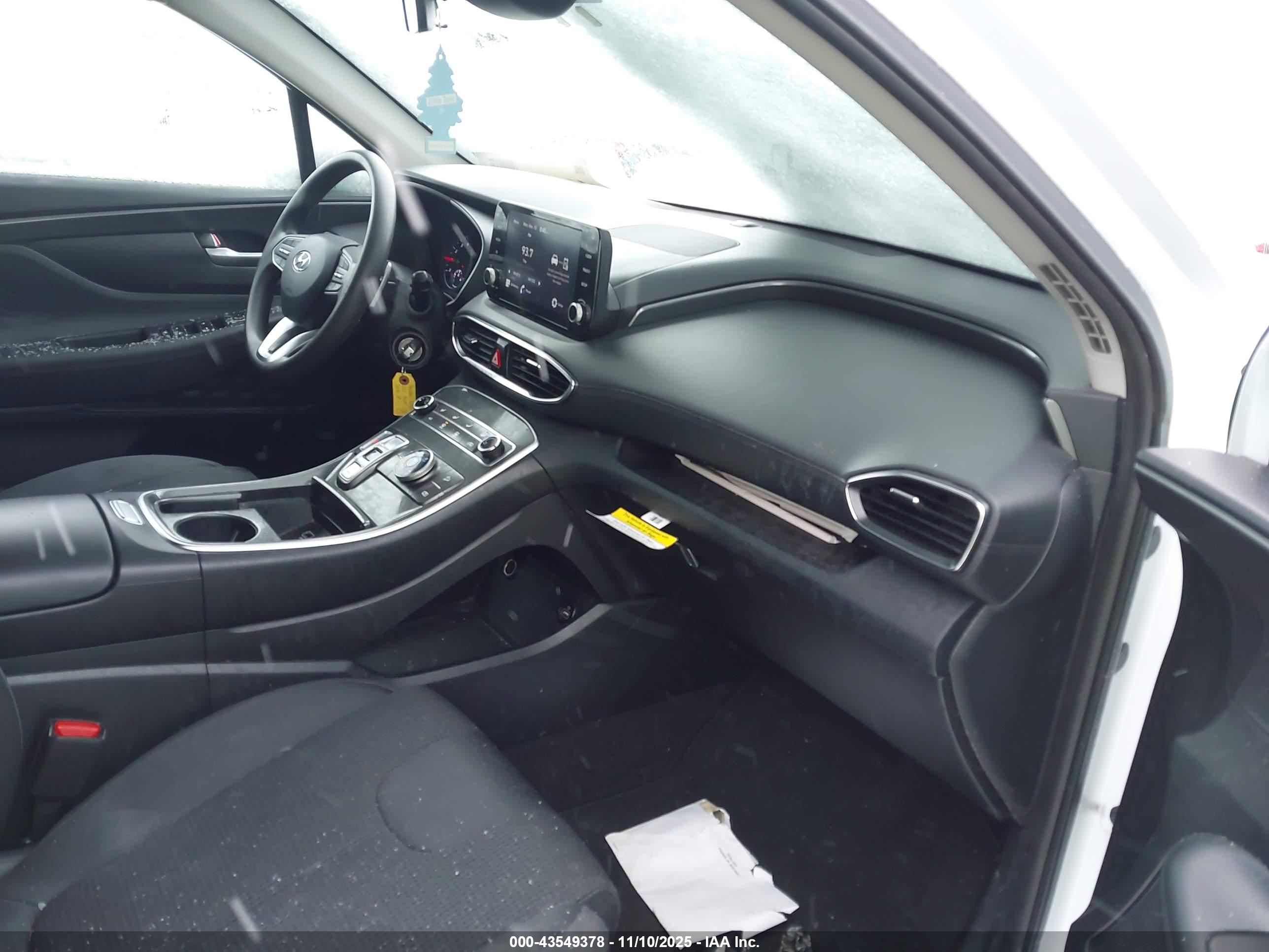 HYUNDAI SANTA image 5