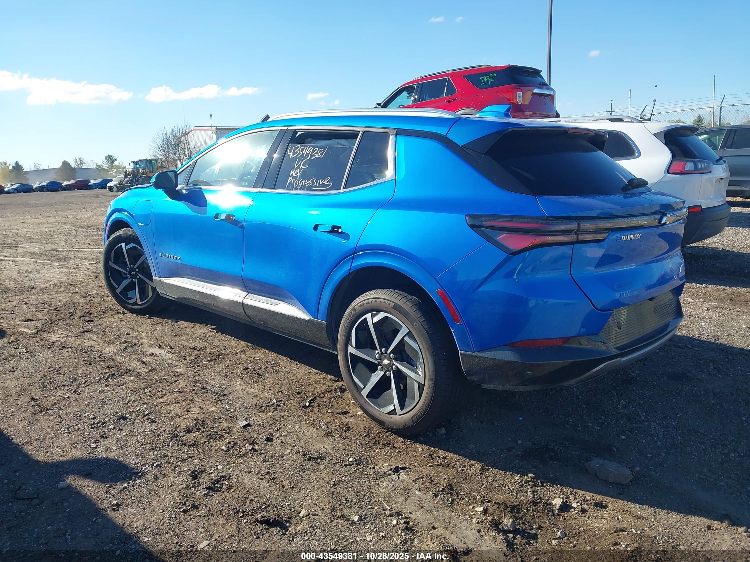 CHEVROLET EQUINOX image 3