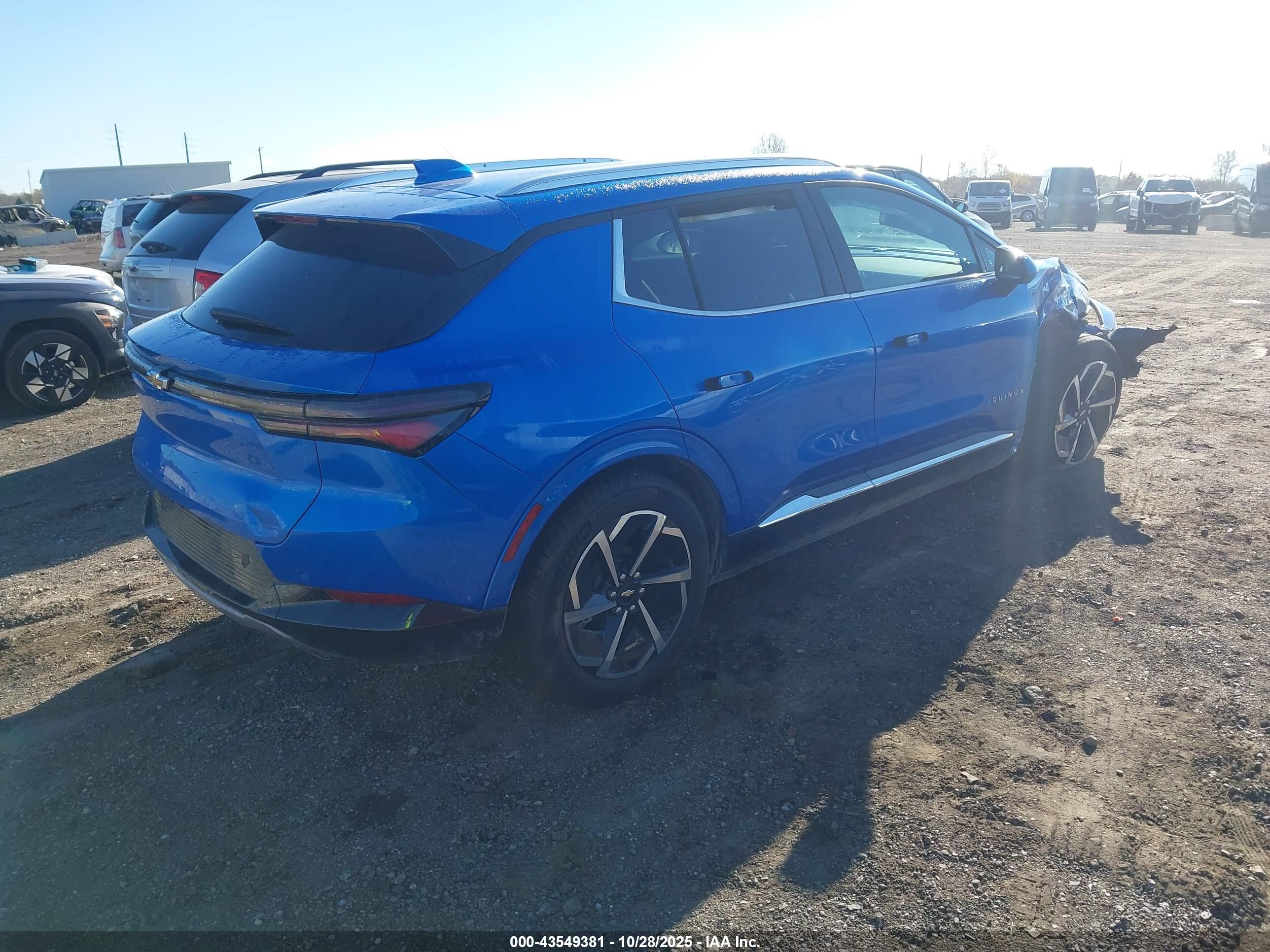 CHEVROLET EQUINOX image 4