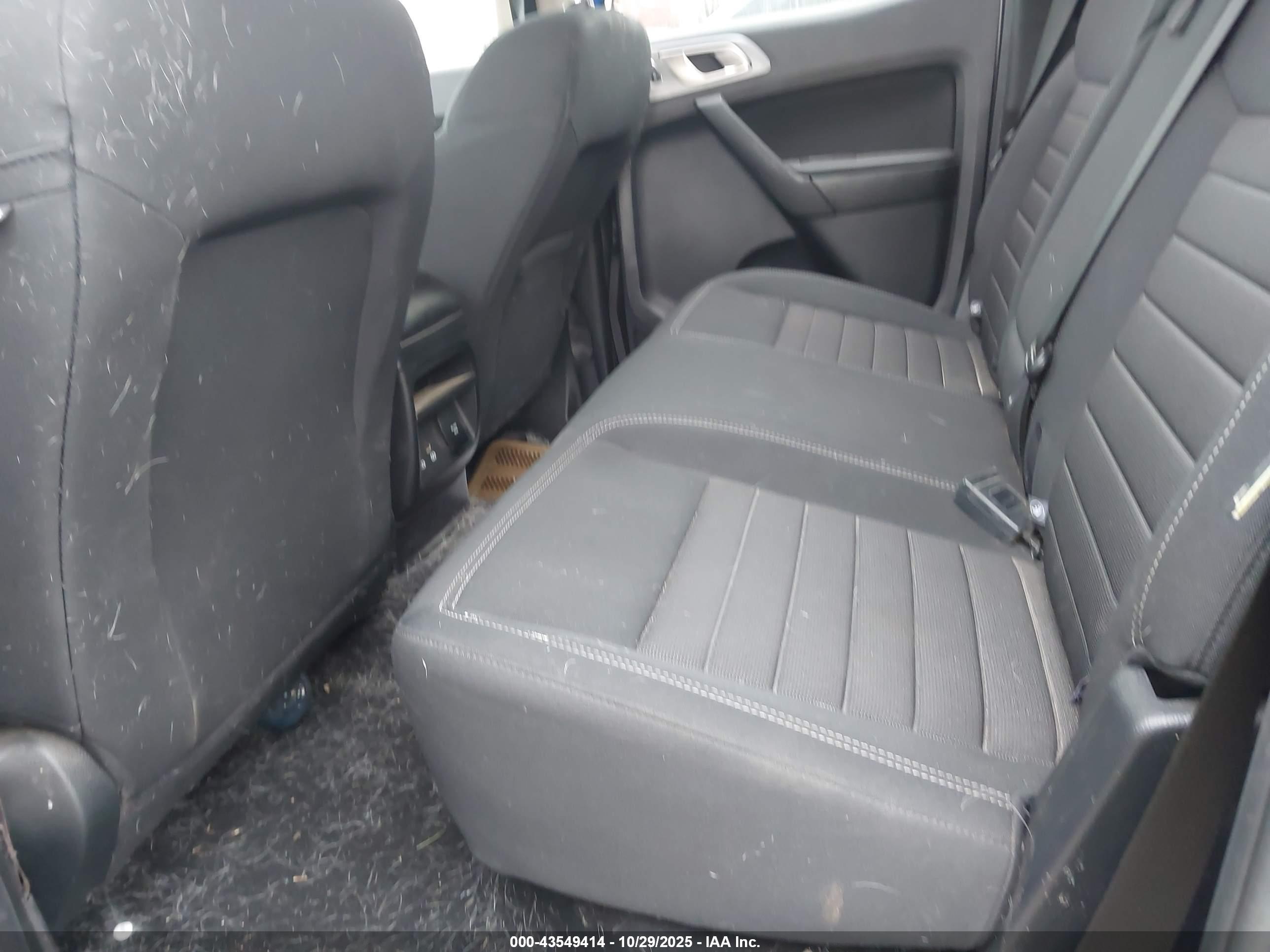 FORD RANGER image 8