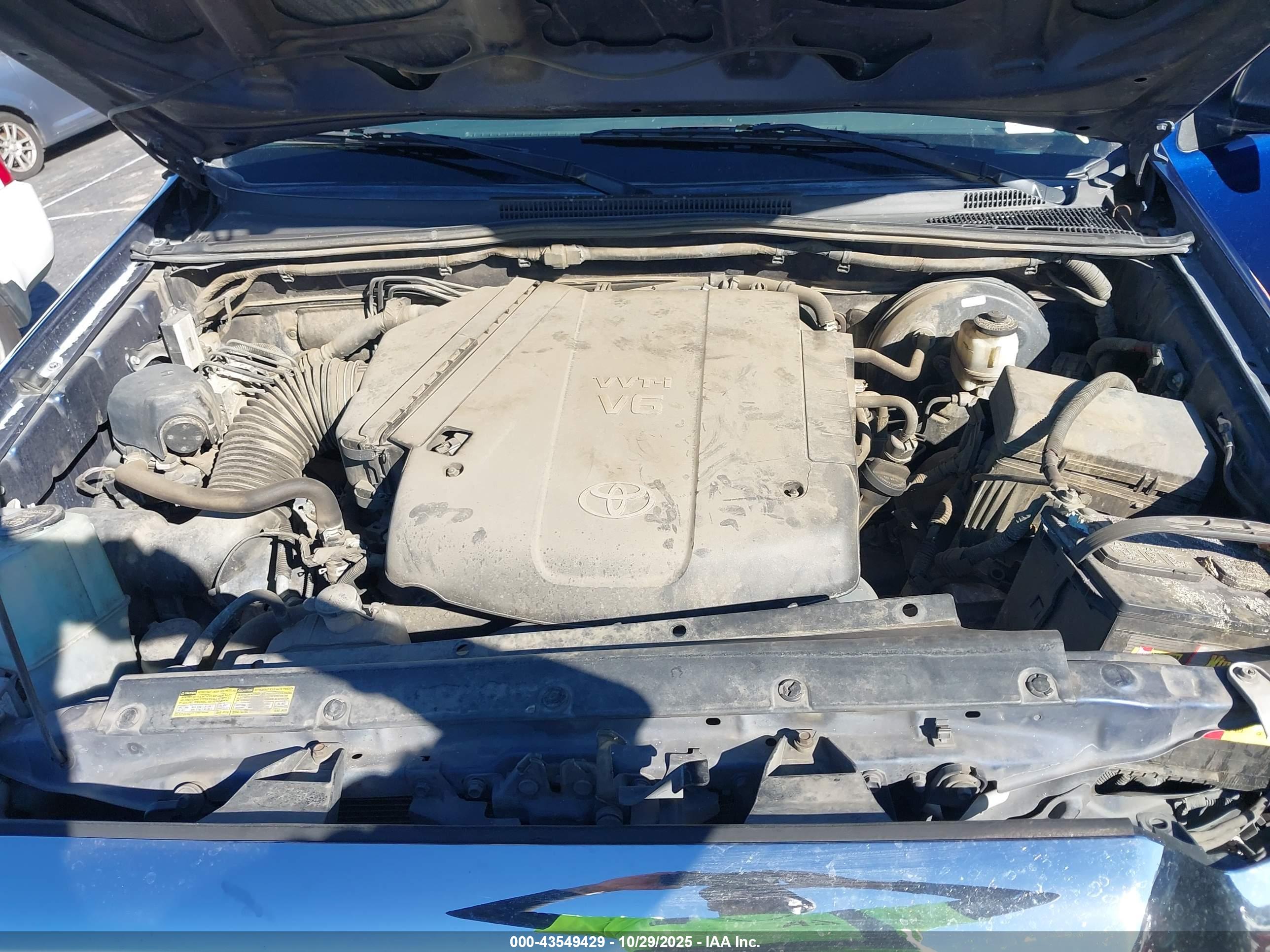 TOYOTA TACOMA image 10