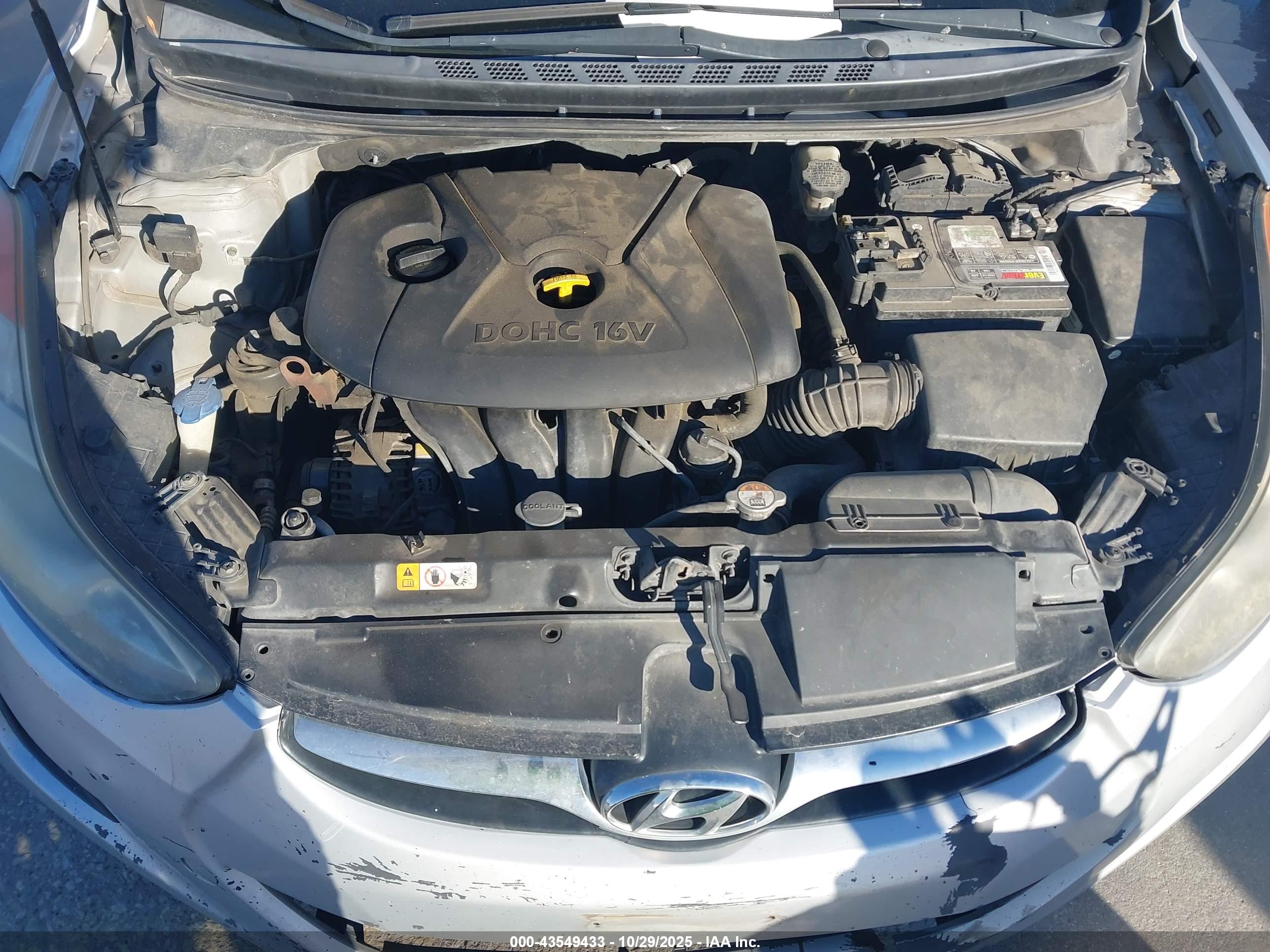 HYUNDAI ELANTRA image 10
