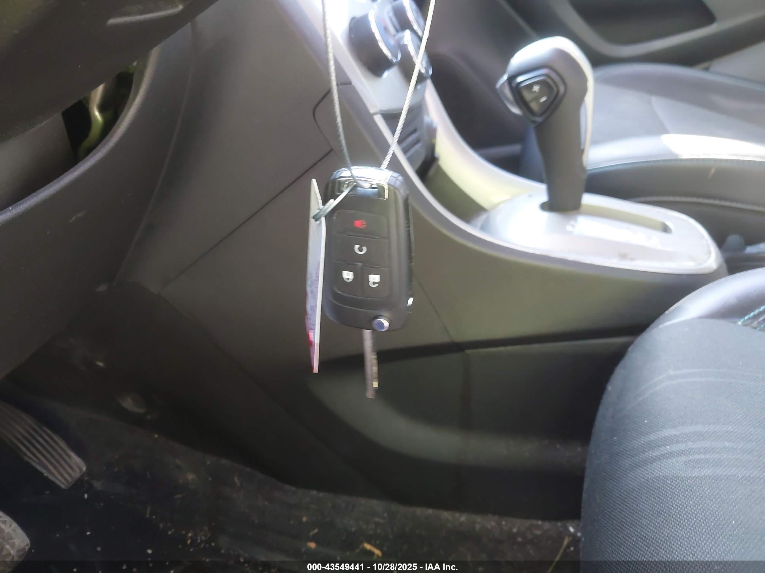 CHEVROLET TRAX image 11