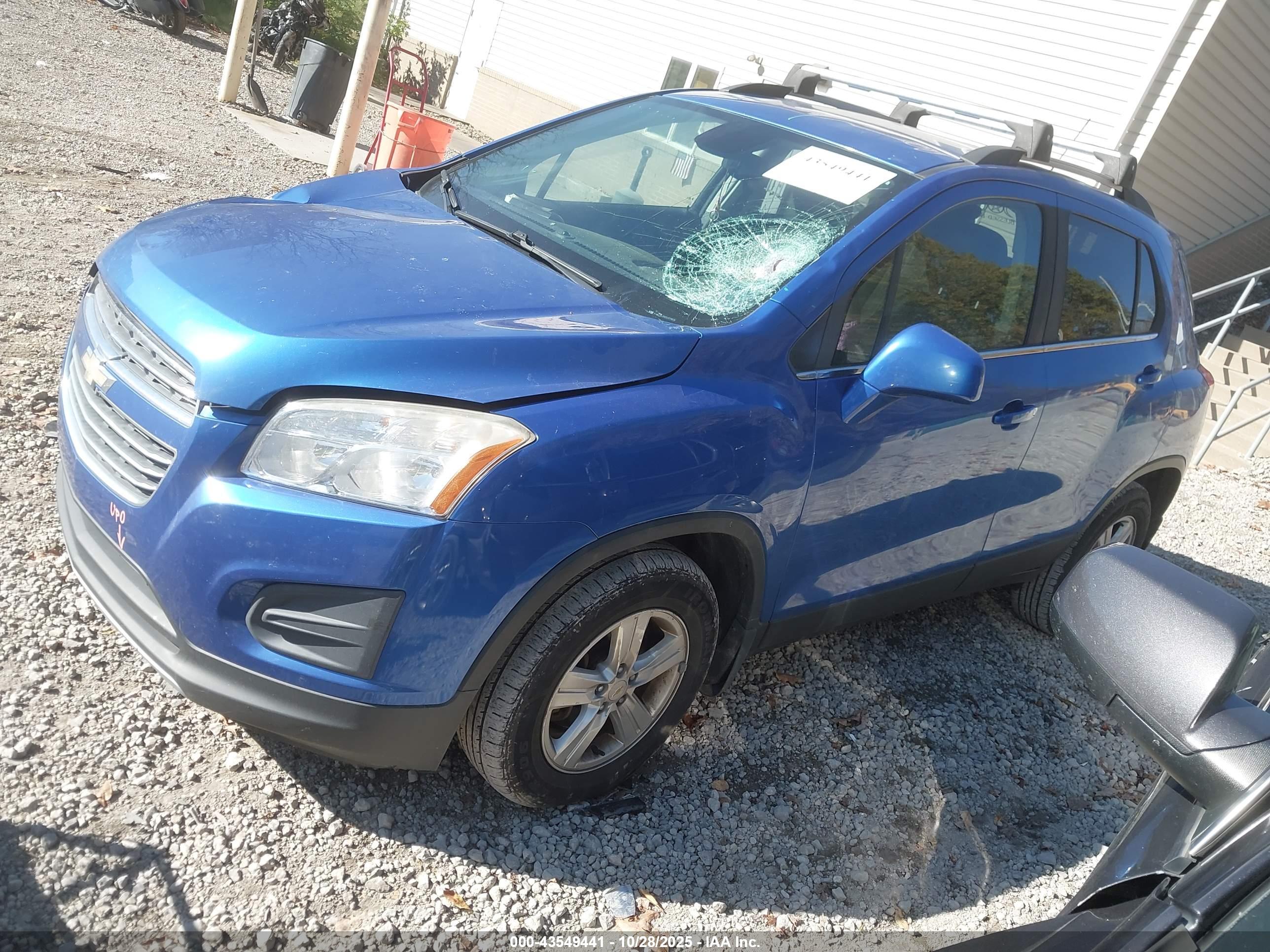 CHEVROLET TRAX image 2