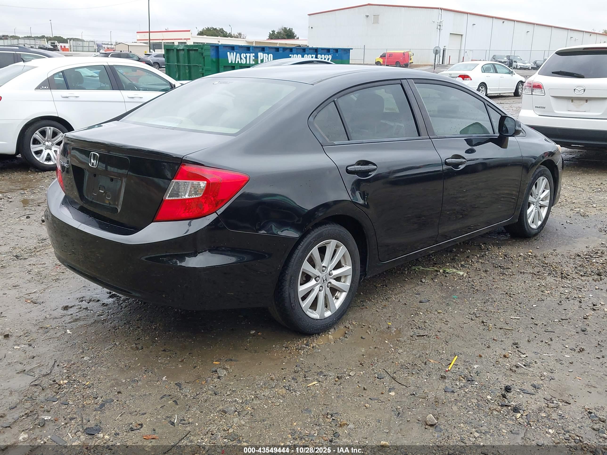 HONDA CIVIC image 4