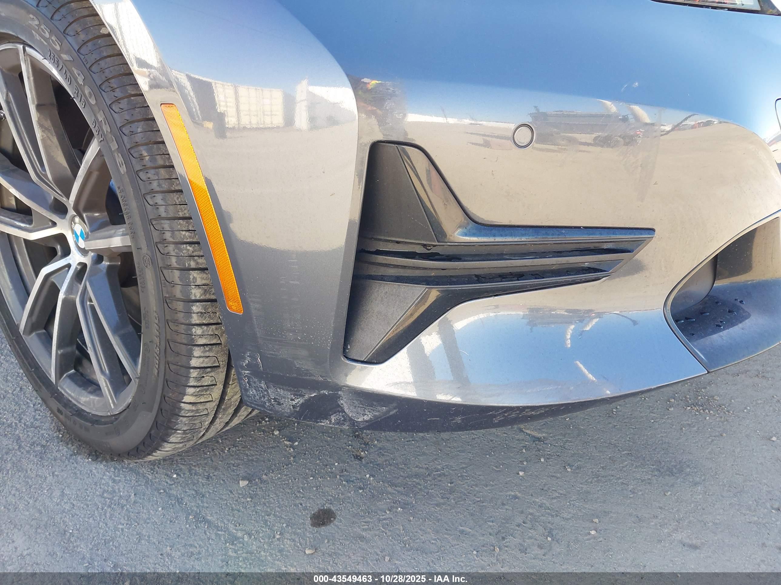 BMW 330I image 6