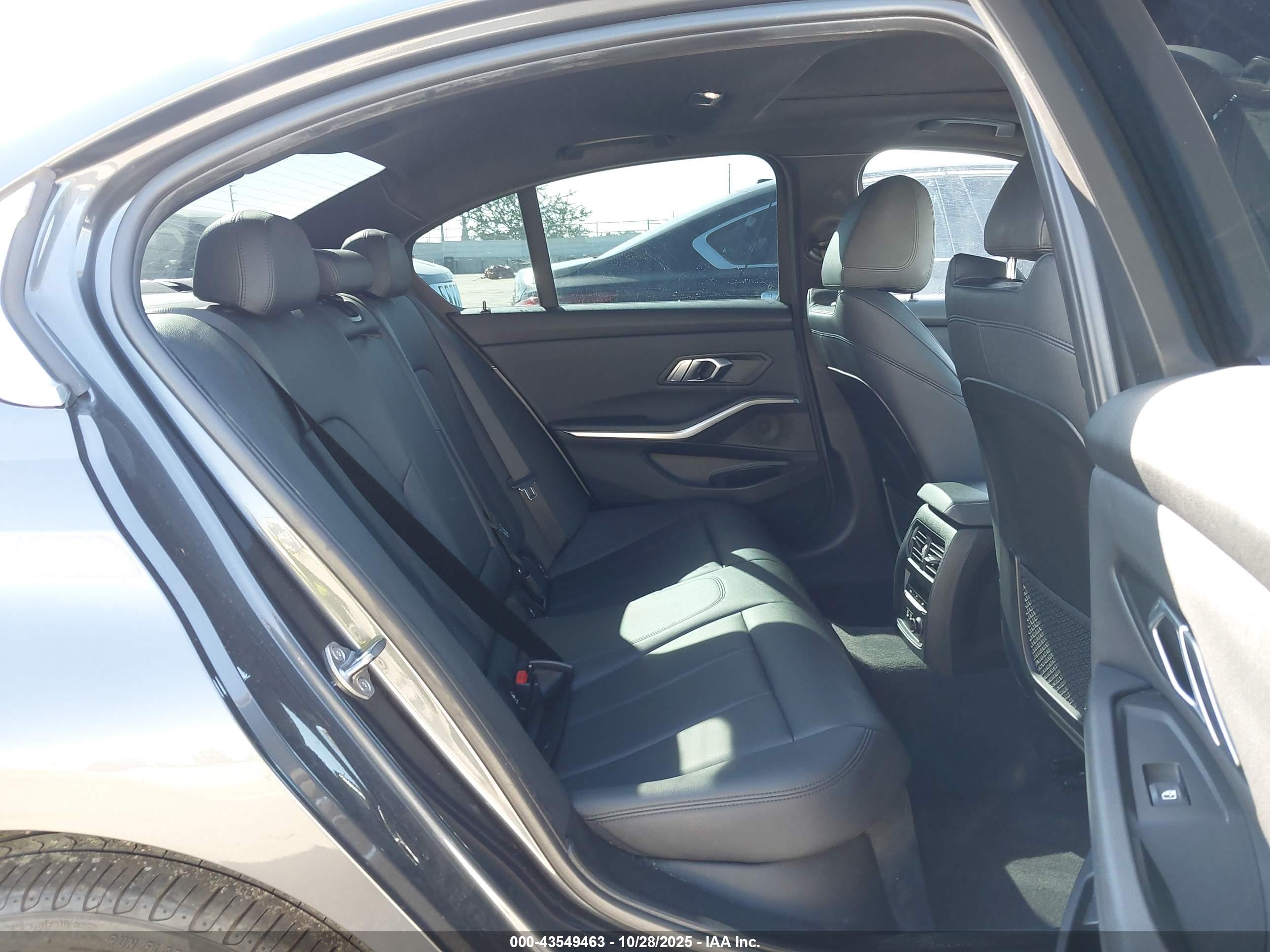 BMW 330I image 8