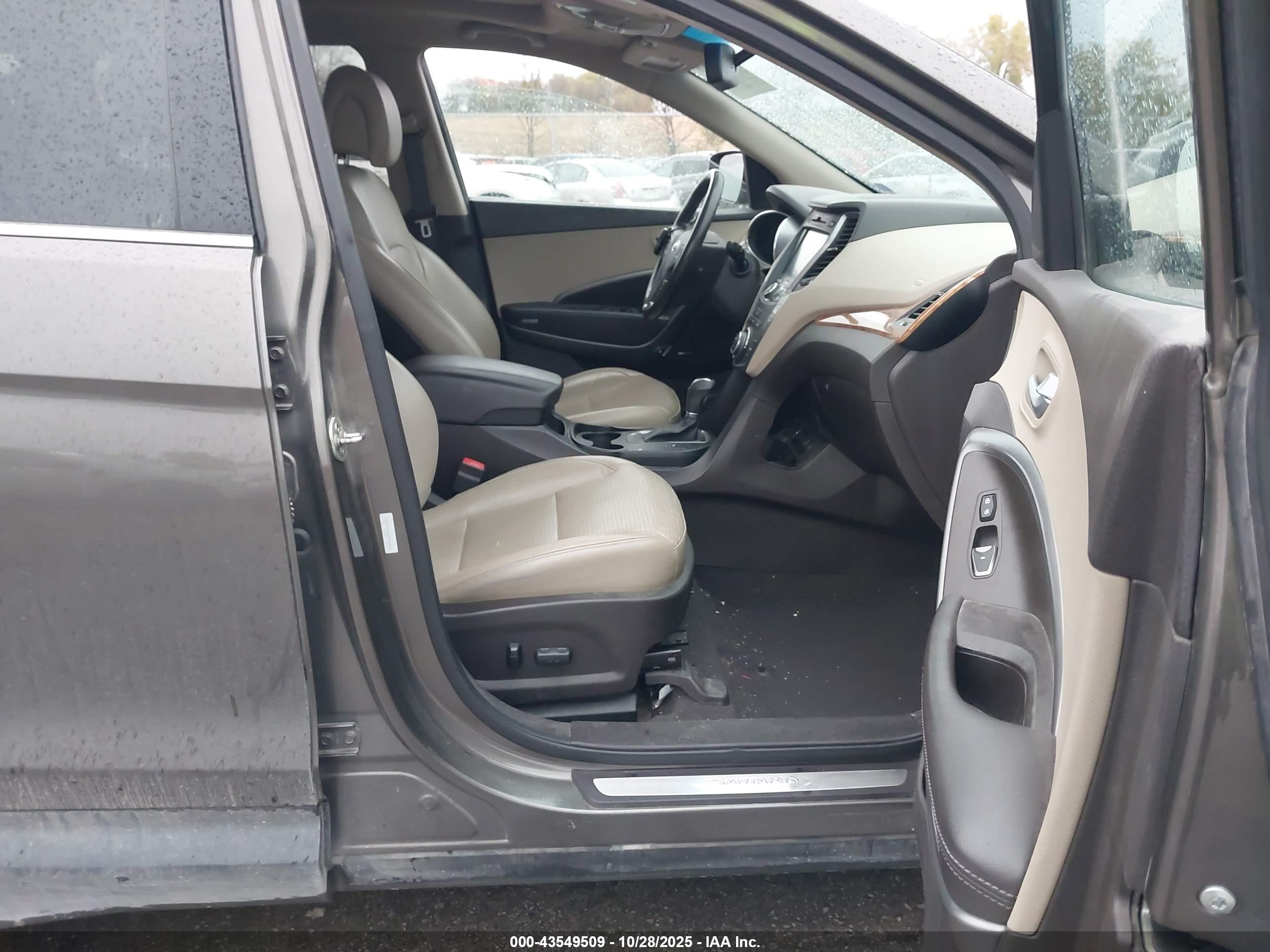 HYUNDAI SANTA image 5