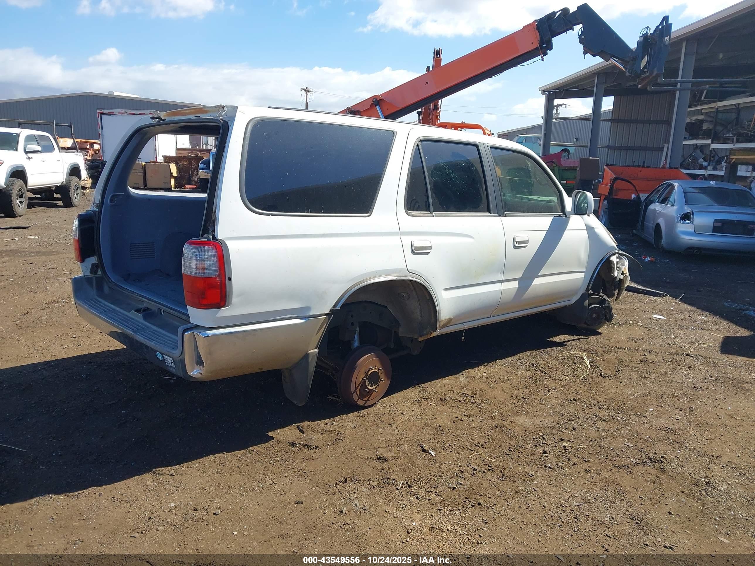 TOYOTA 4RUNNER image 4
