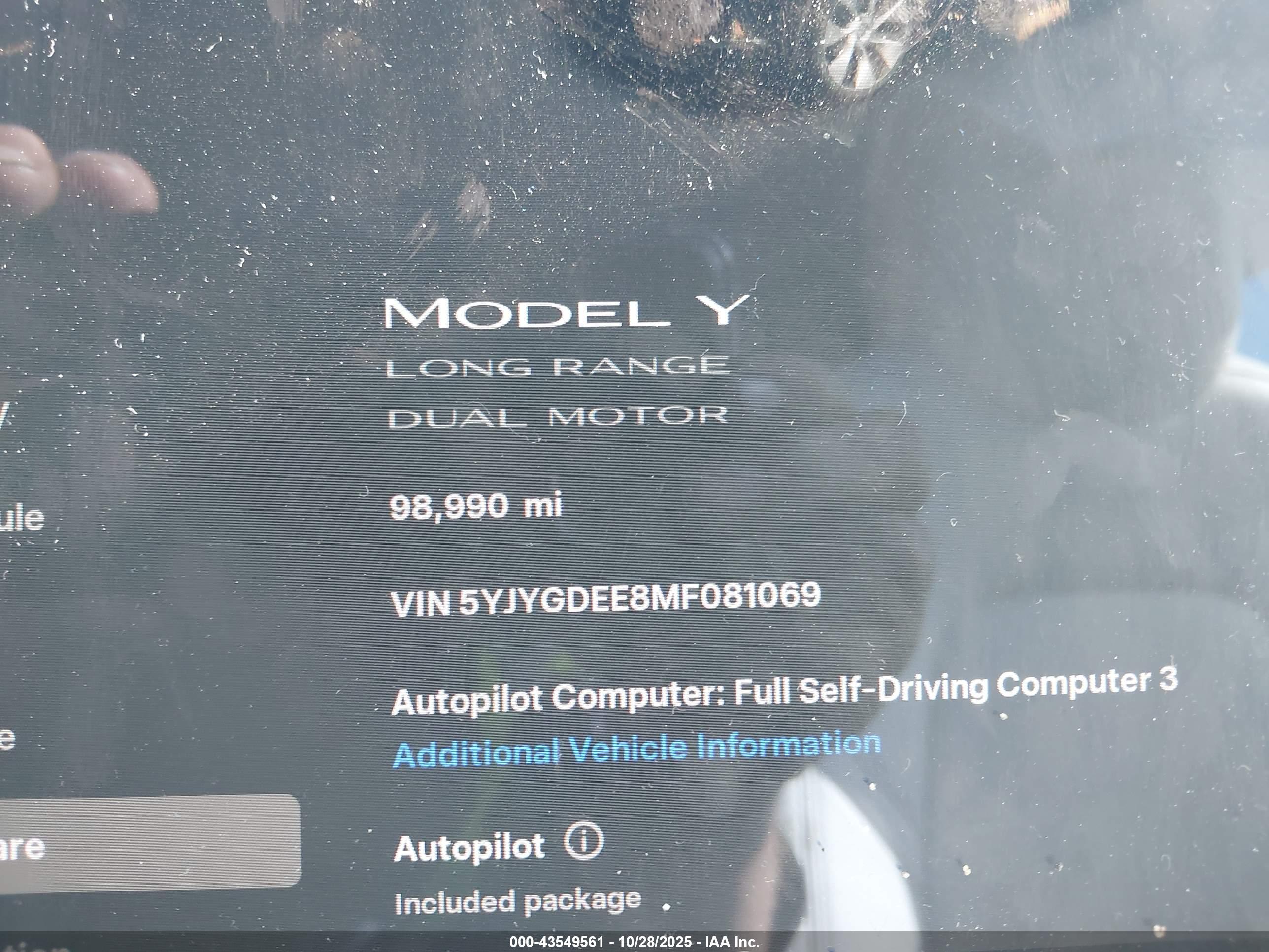 TESLA MODEL image 7