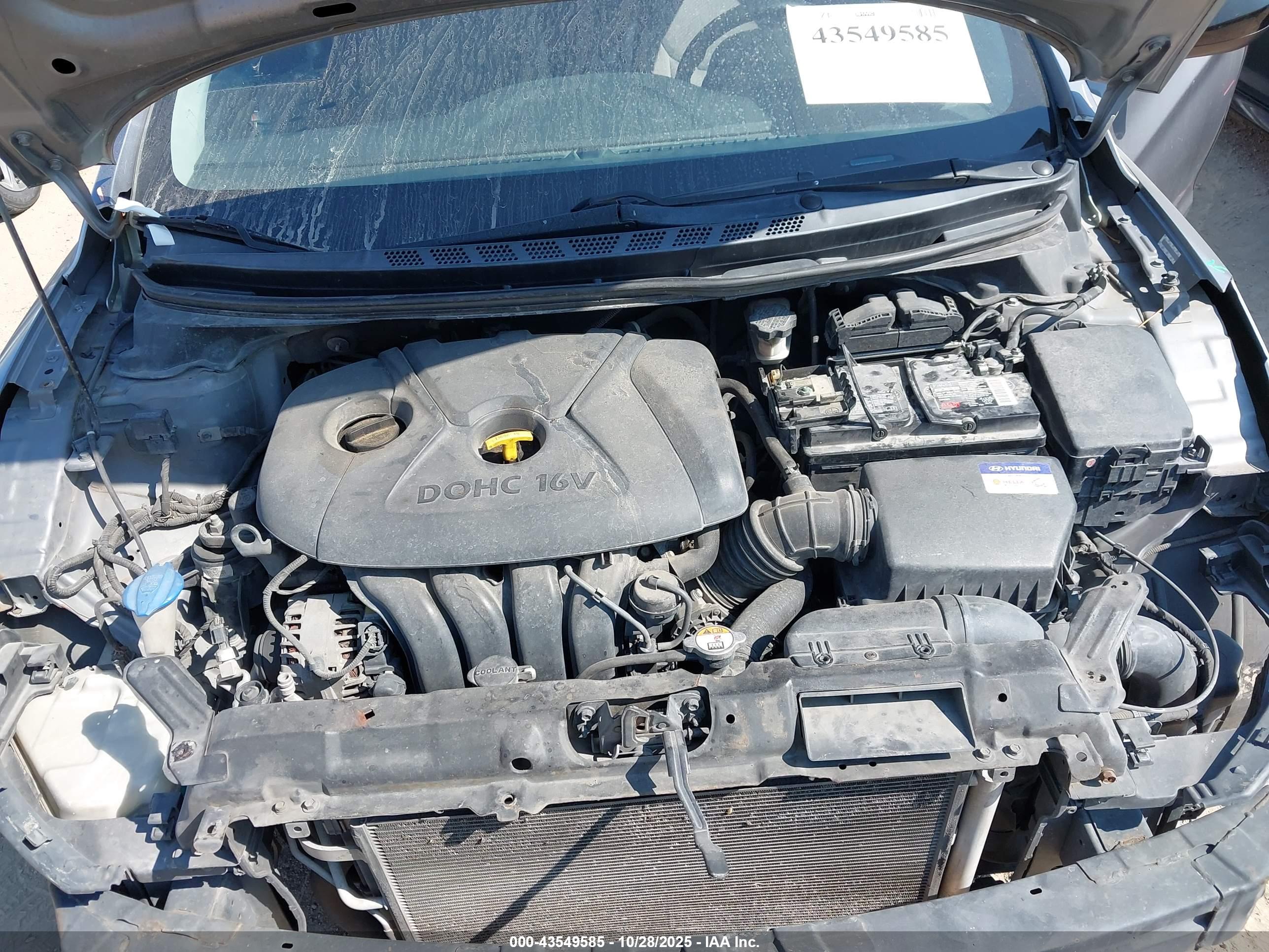 HYUNDAI ELANTRA image 10