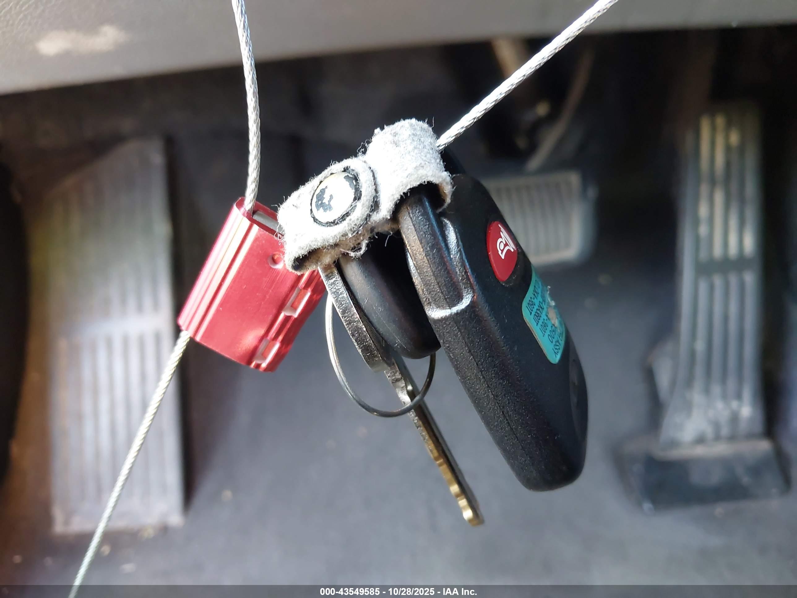 HYUNDAI ELANTRA image 11