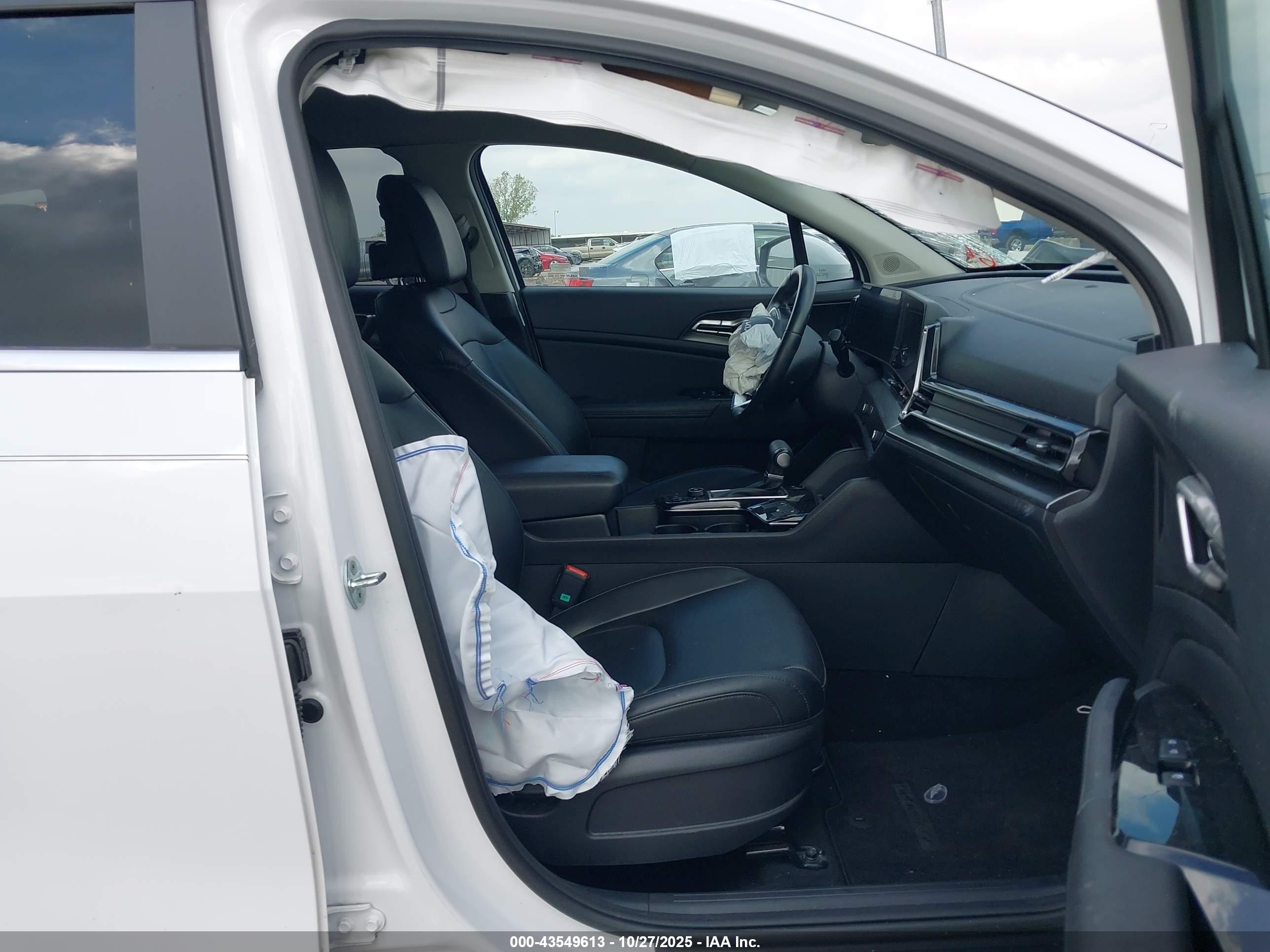KIA SPORTAGE image 5