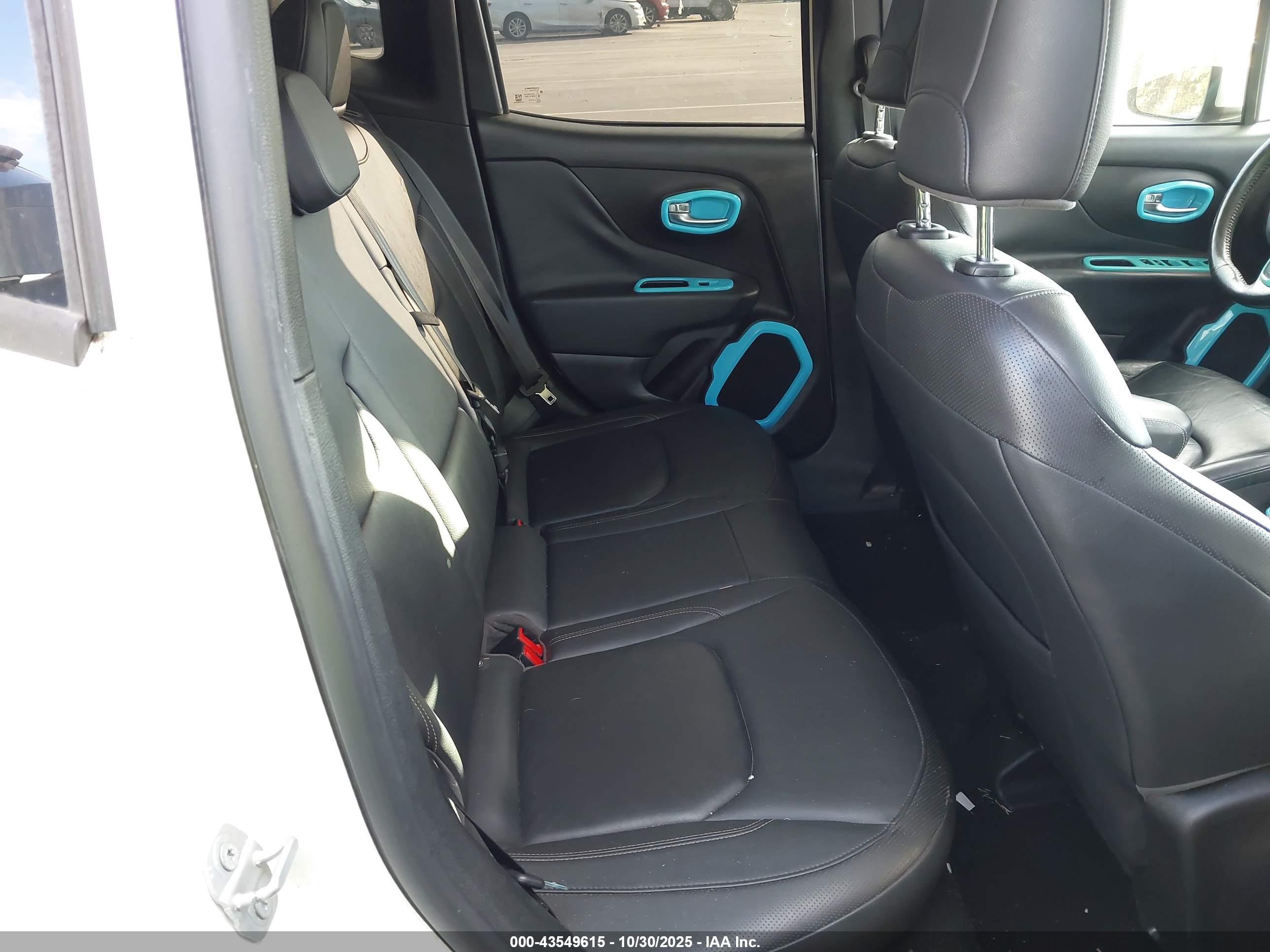 JEEP RENEGADE image 8