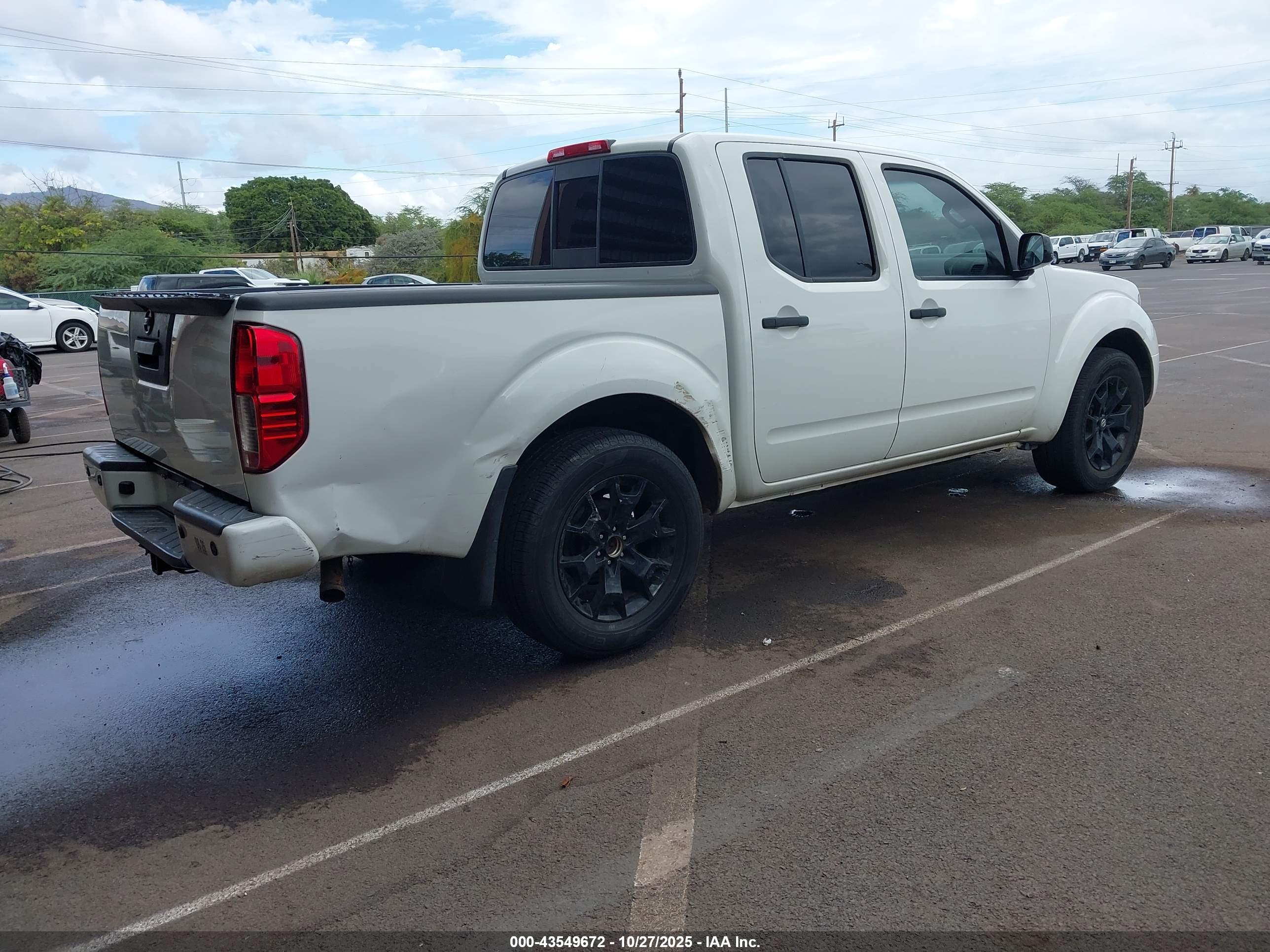 NISSAN FRONTIER image 4