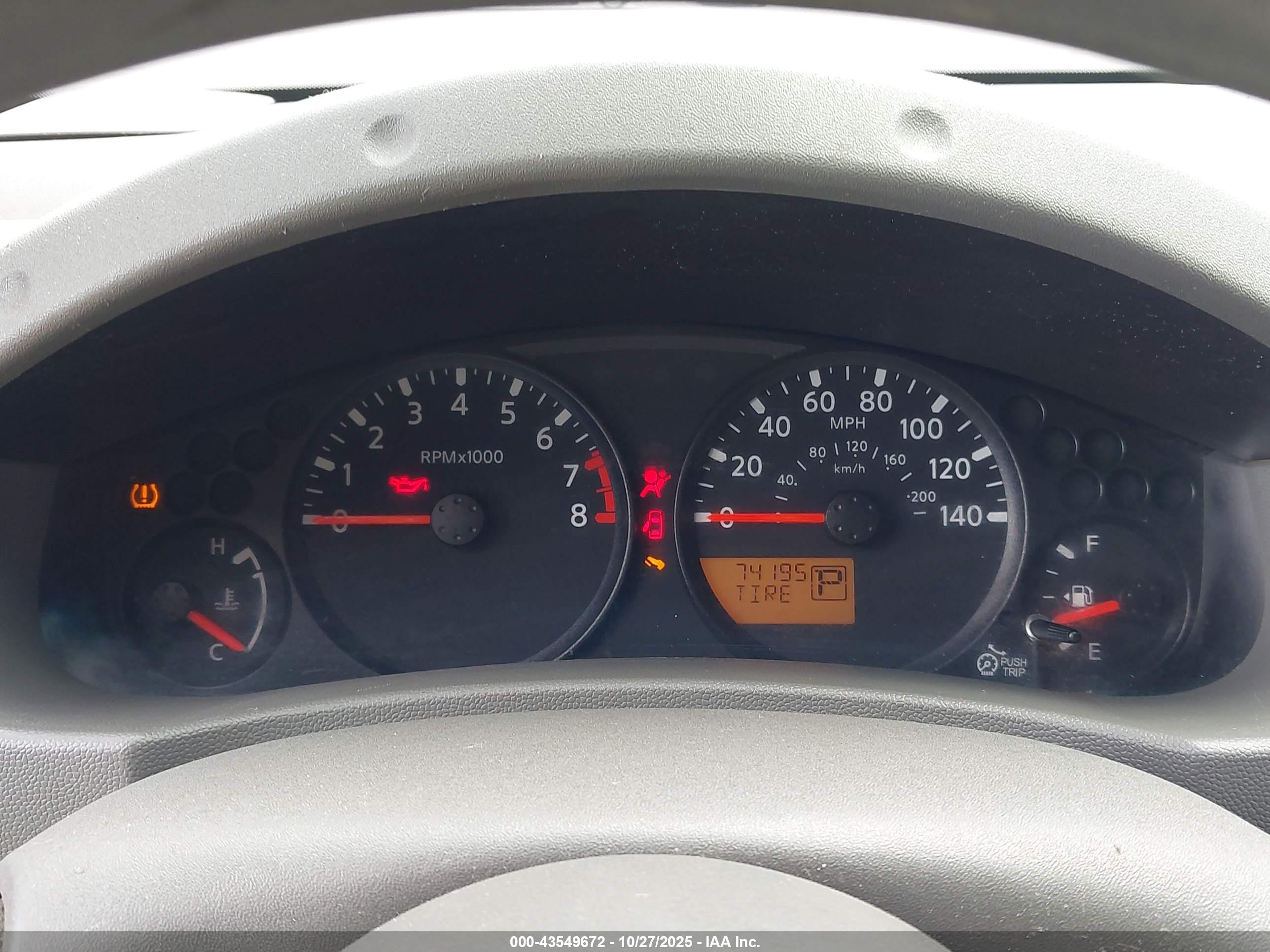 NISSAN FRONTIER image 7