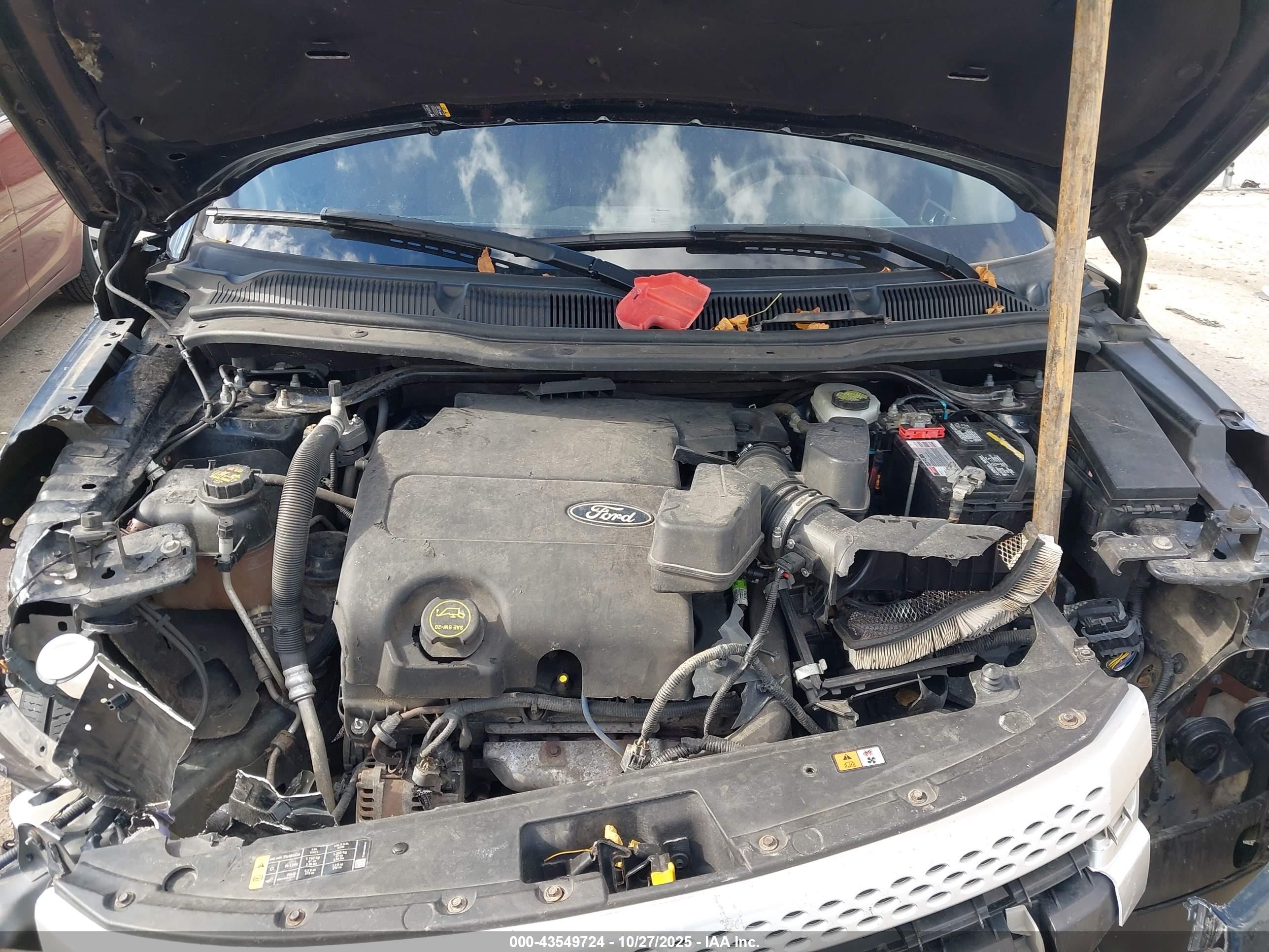 FORD EXPLORER image 10