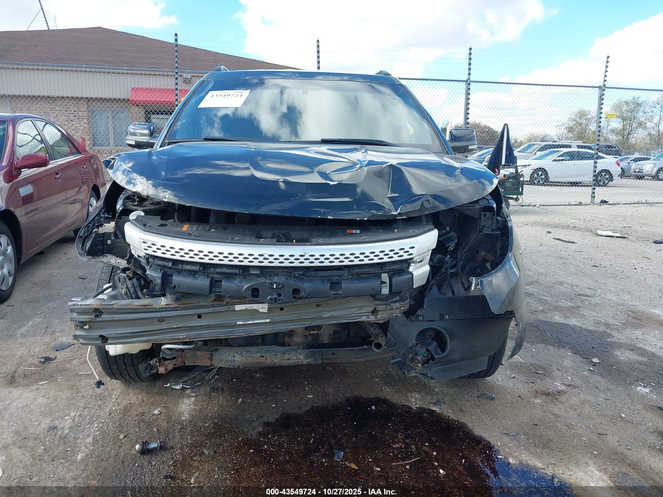 FORD EXPLORER image 6