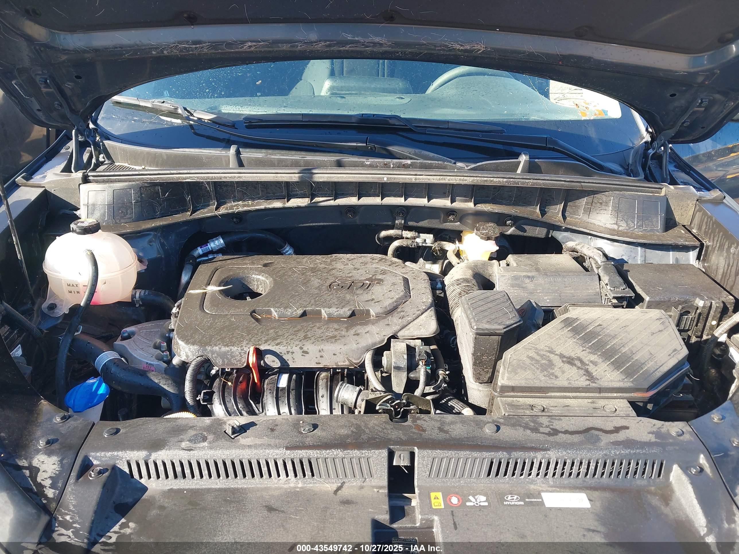 HYUNDAI TUCSON image 10