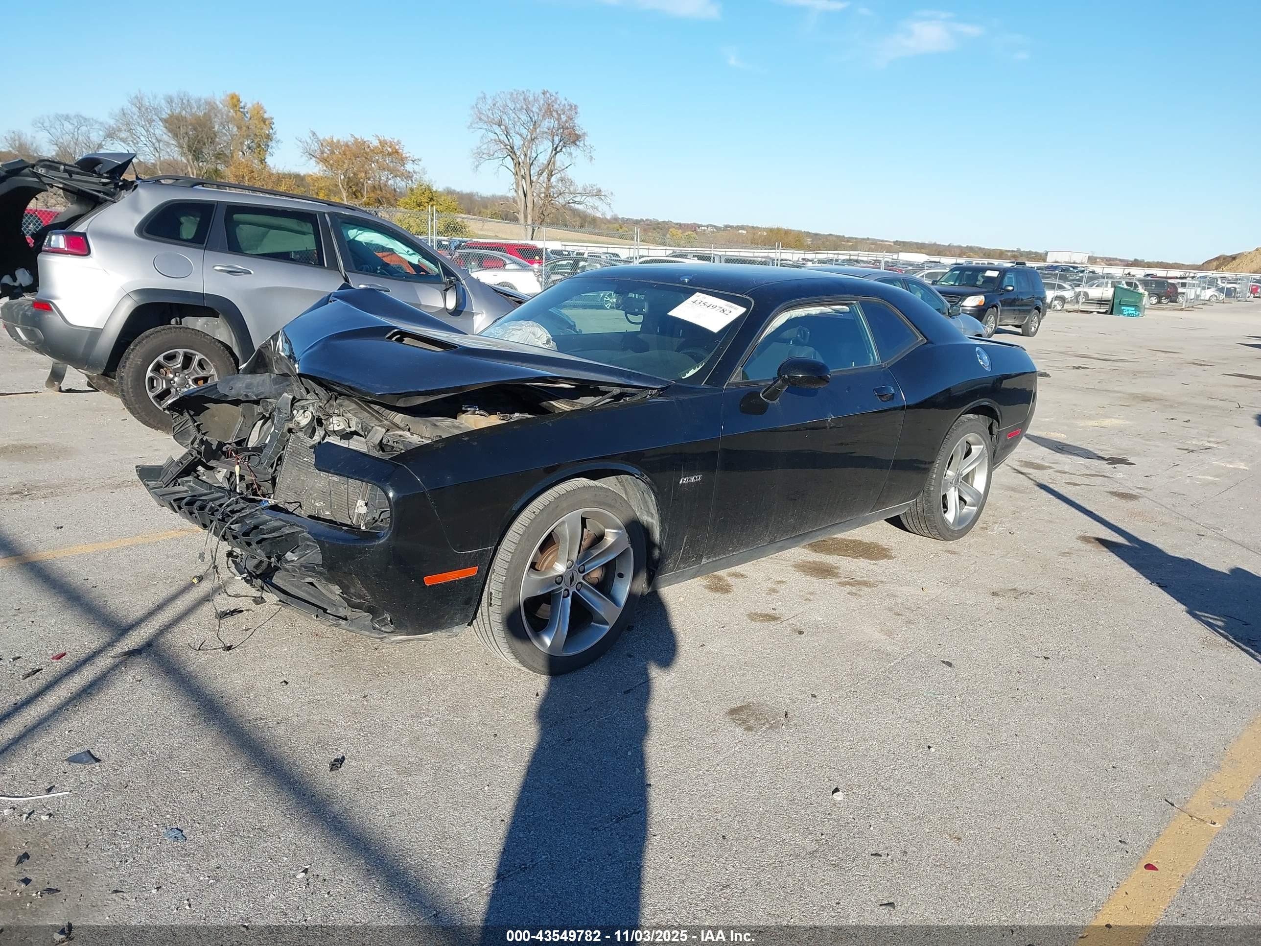 DODGE CHALLENGER image 2