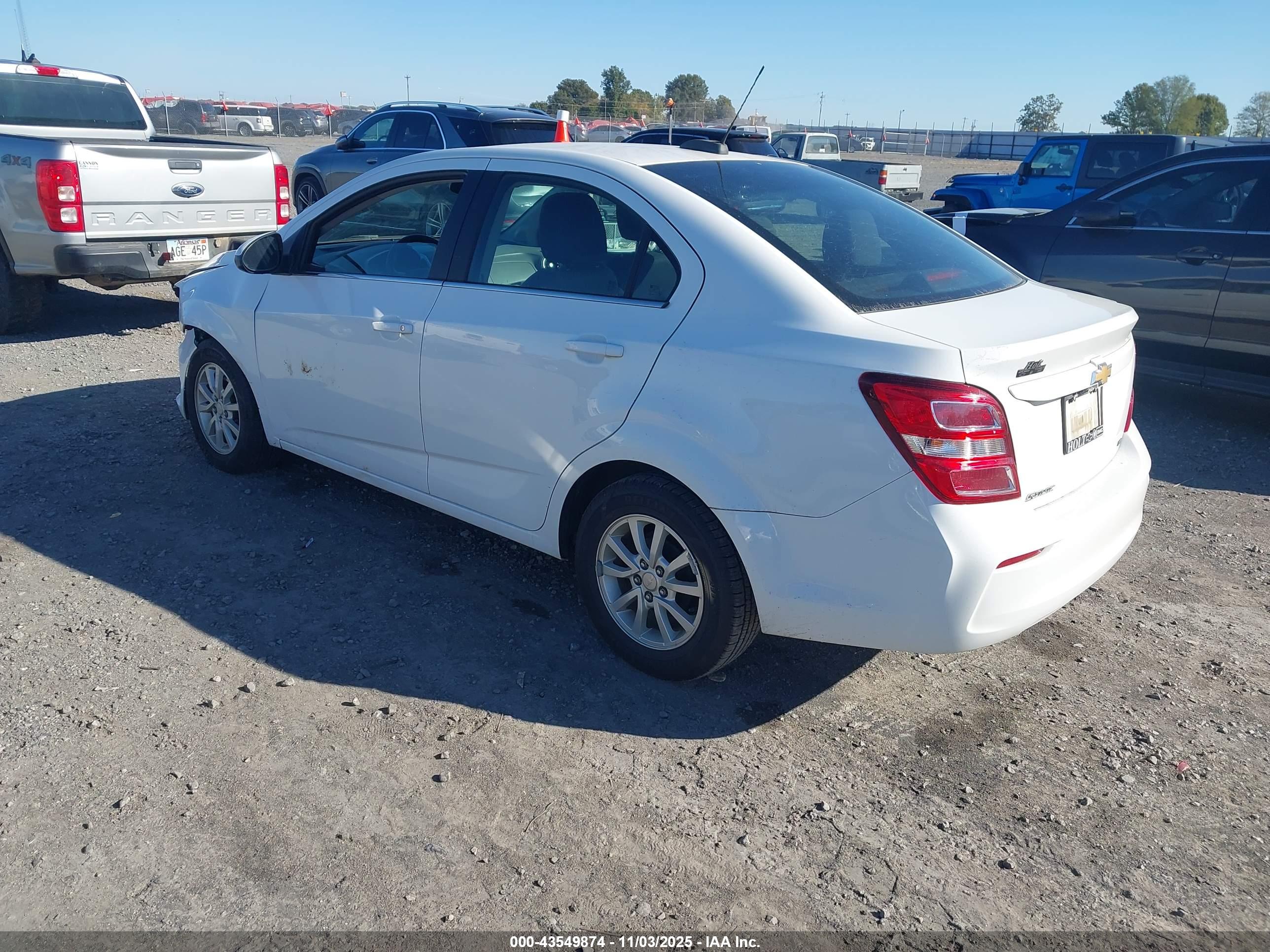 CHEVROLET SONIC image 3
