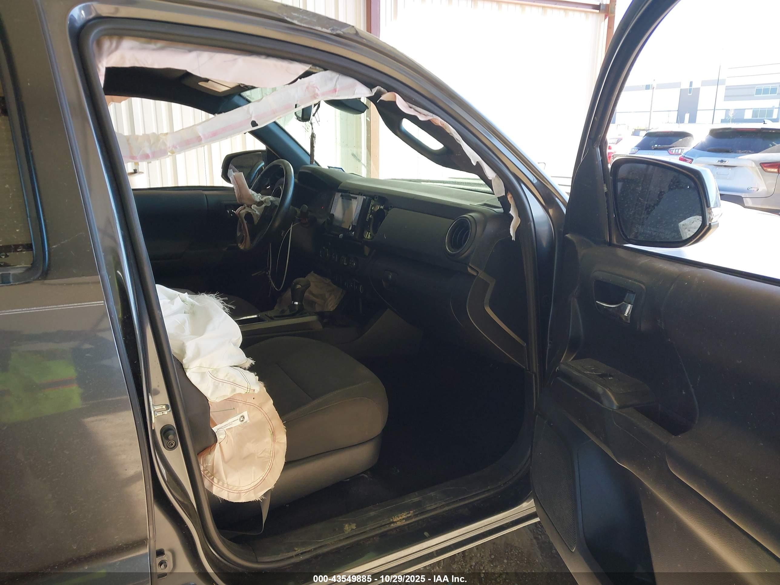 TOYOTA TACOMA image 5