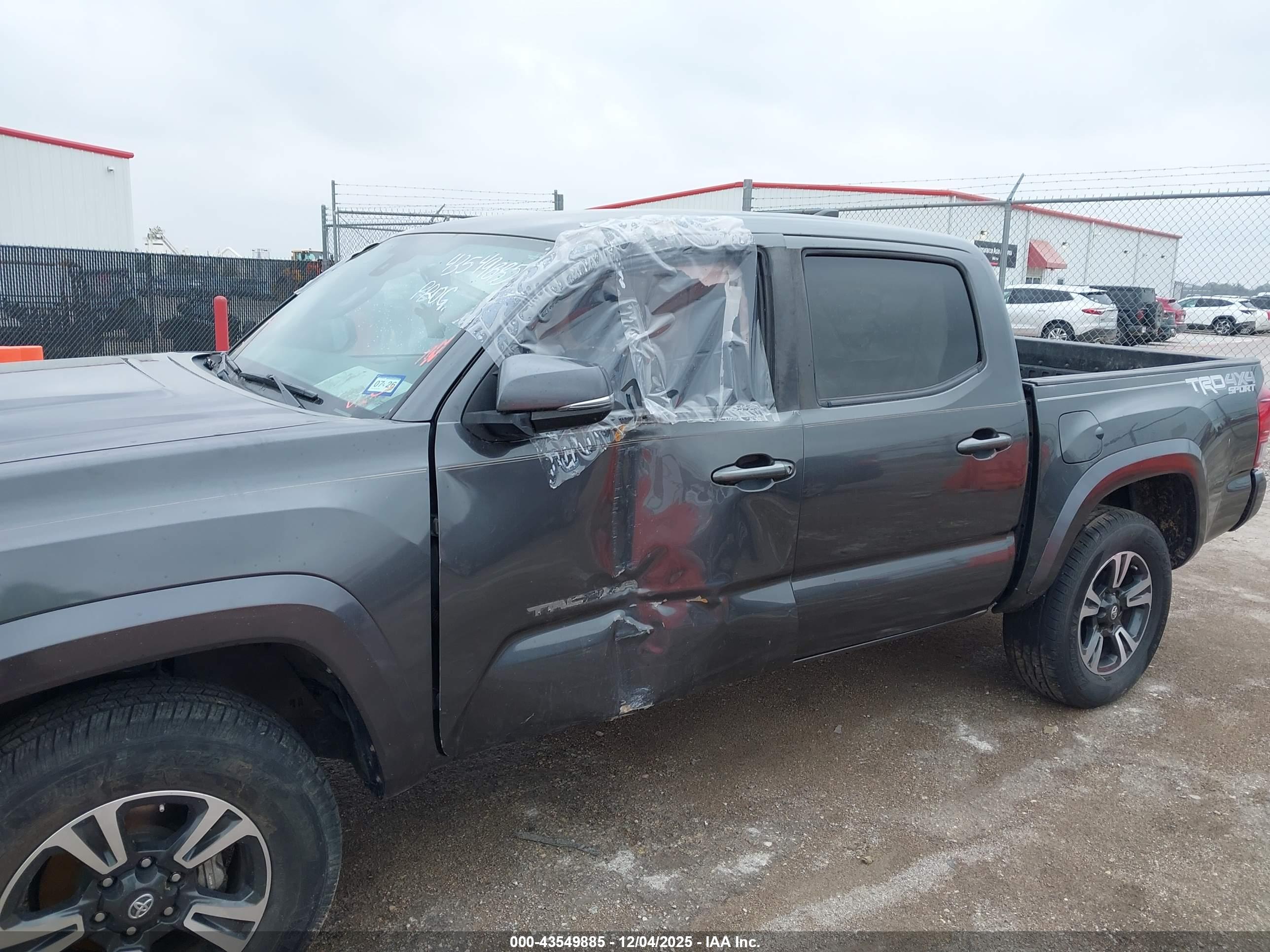 TOYOTA TACOMA image 6