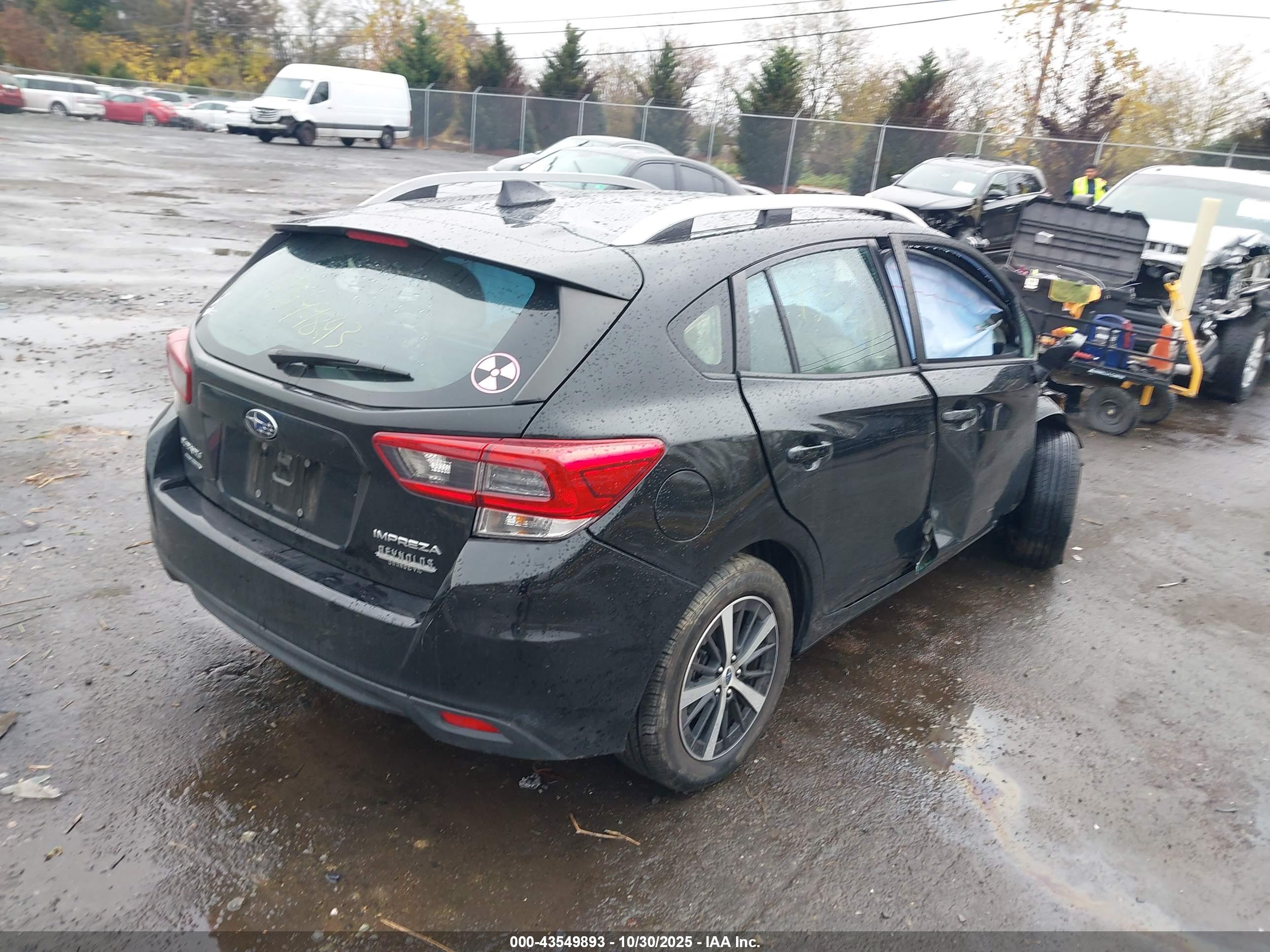 SUBARU IMPREZA image 4