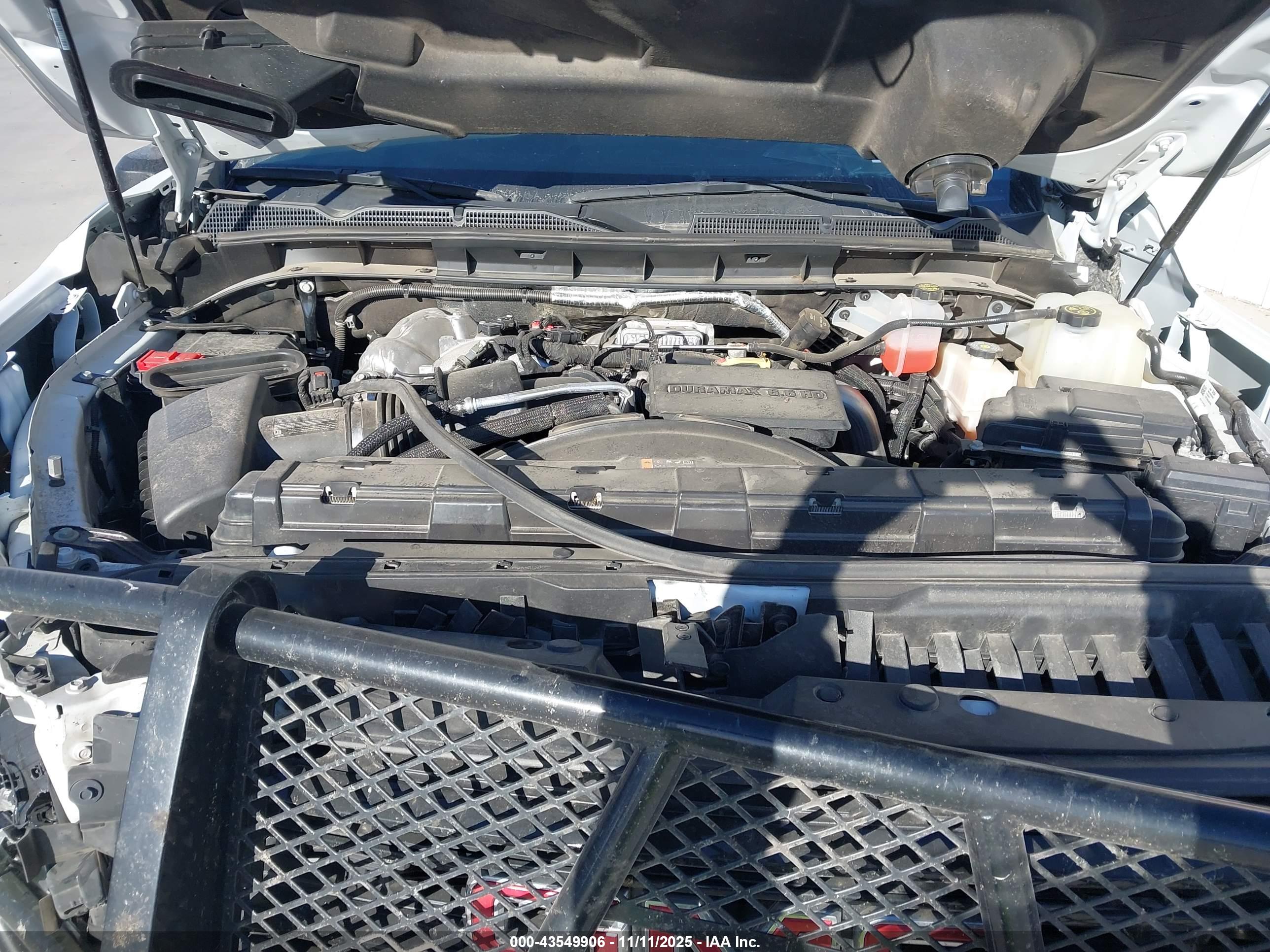 GMC SIERRA image 10