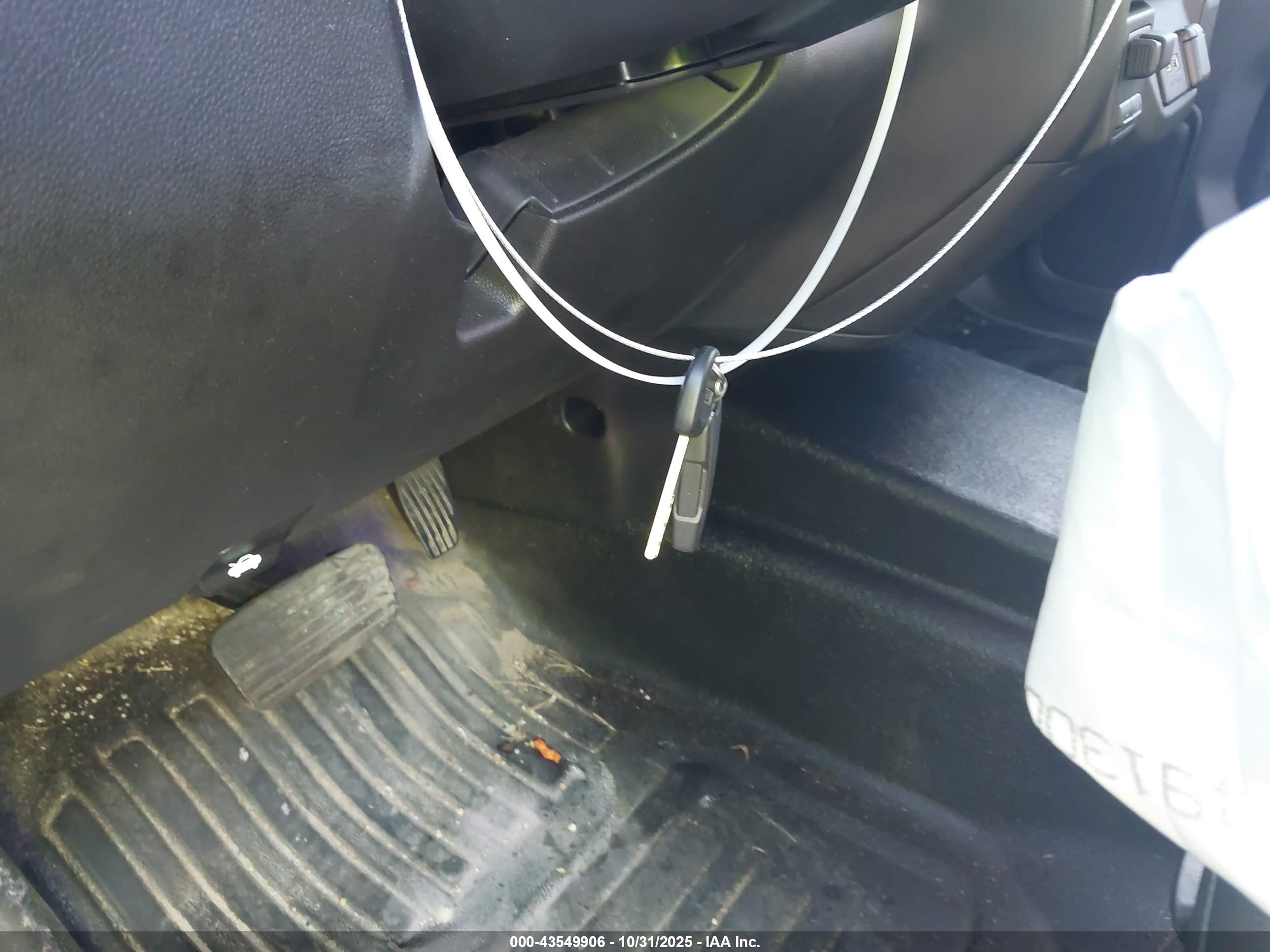 GMC SIERRA image 11
