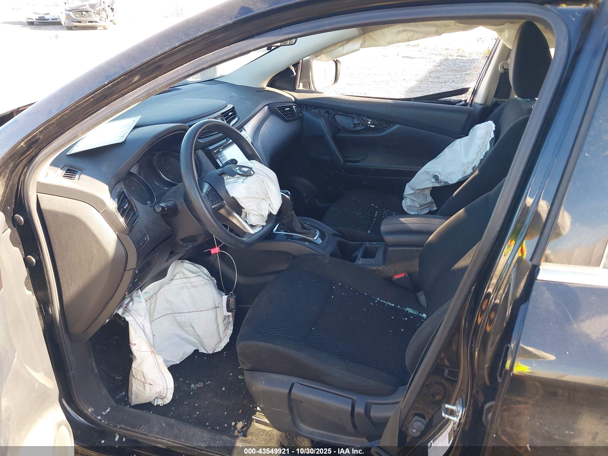 NISSAN ROGUE image 5