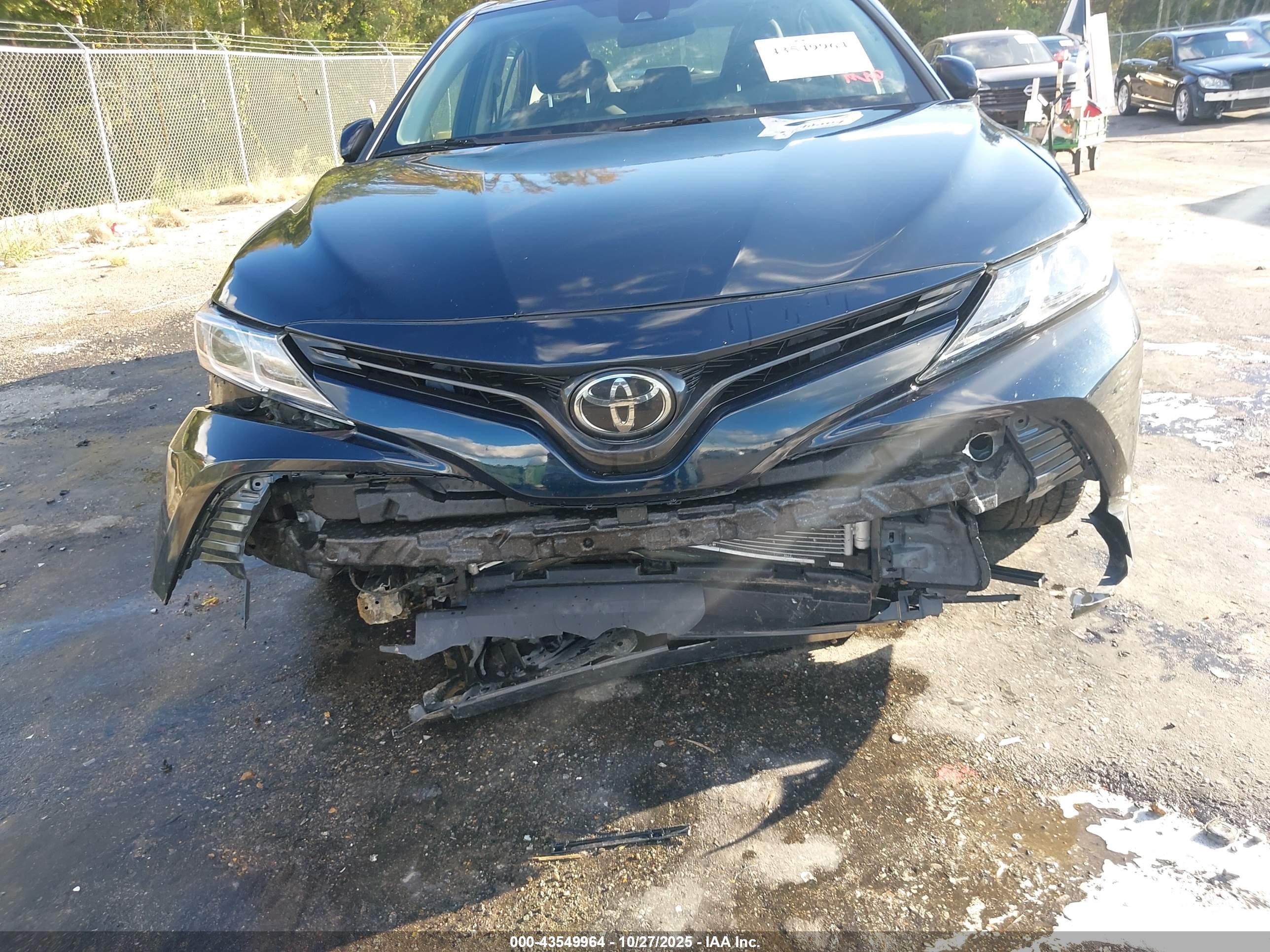 TOYOTA CAMRY image 6