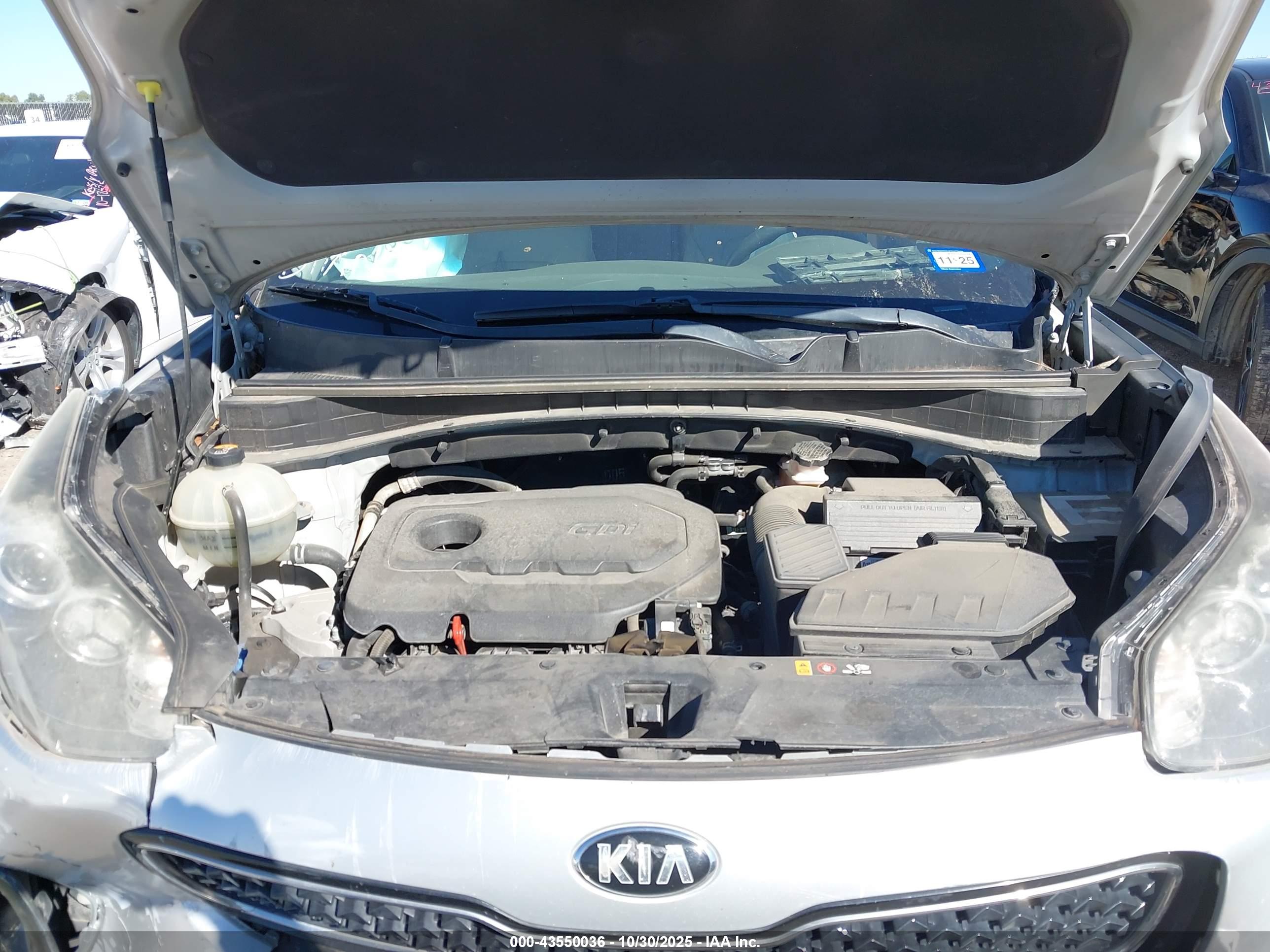 KIA SPORTAGE image 10