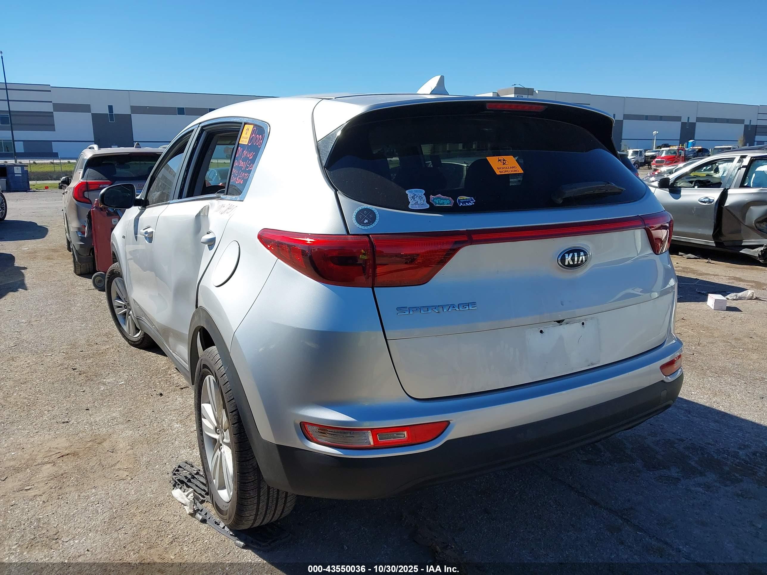 KIA SPORTAGE image 3