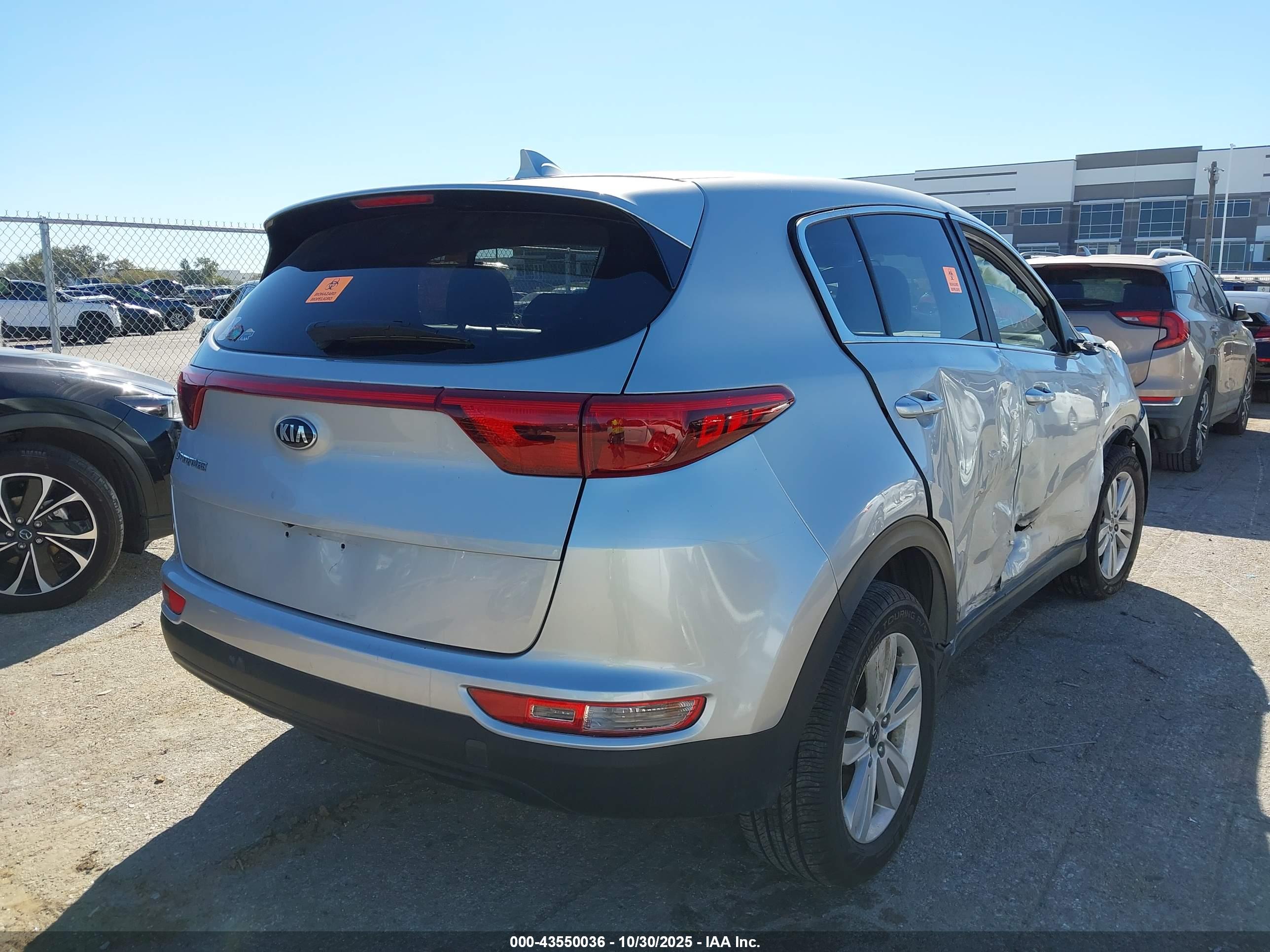 KIA SPORTAGE image 4