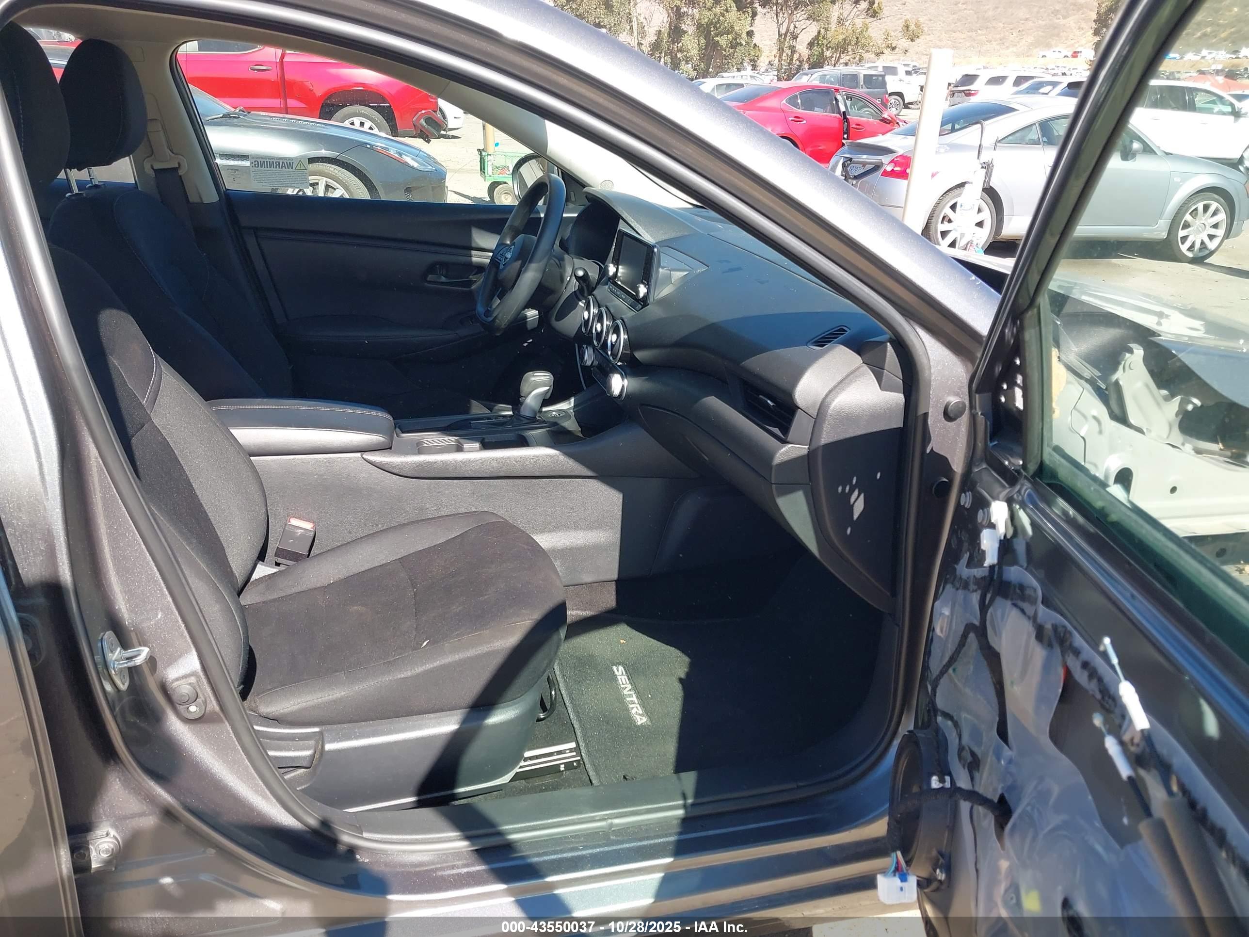 NISSAN SENTRA image 5