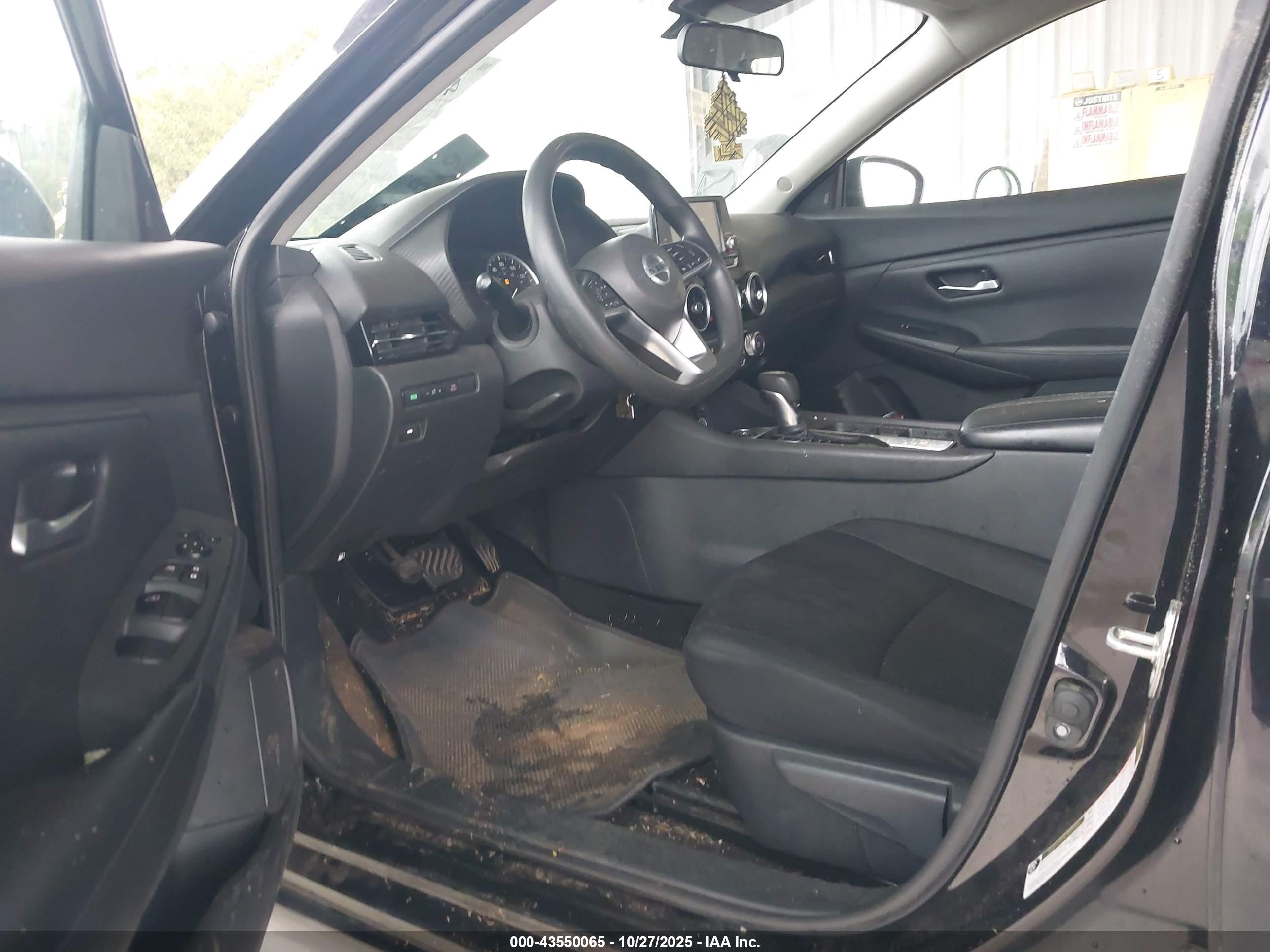 NISSAN SENTRA image 5