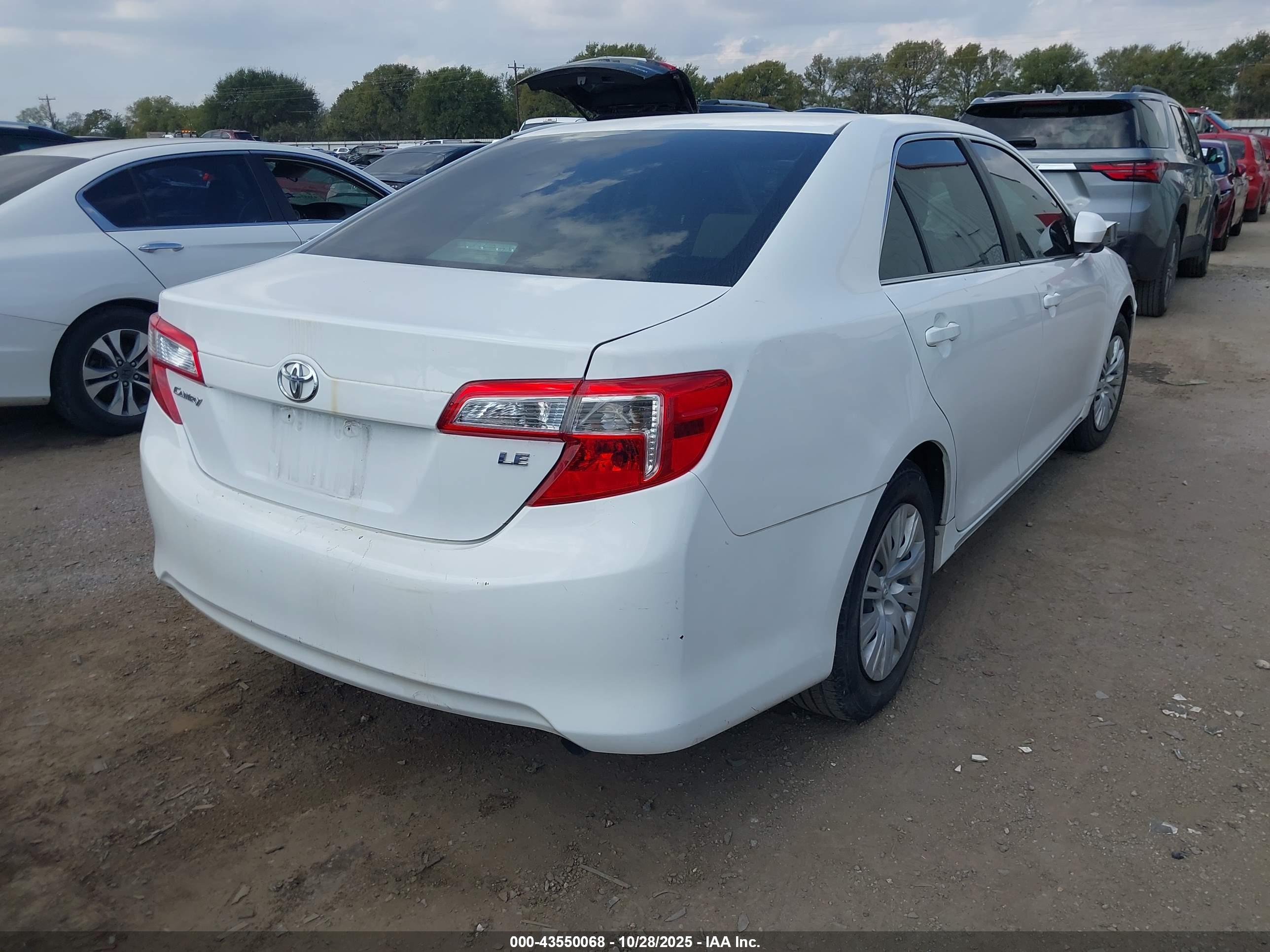 TOYOTA CAMRY image 4