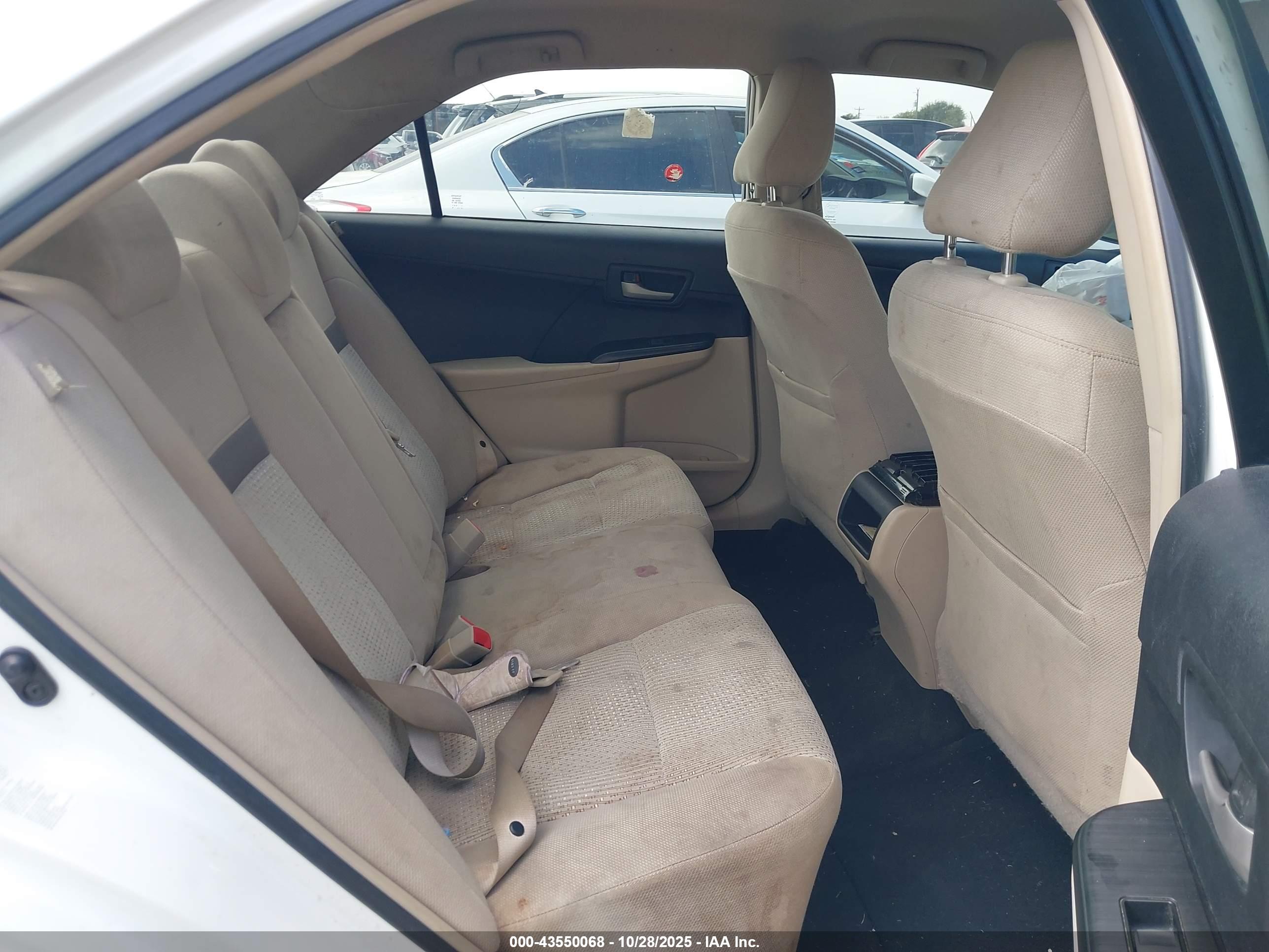 TOYOTA CAMRY image 8
