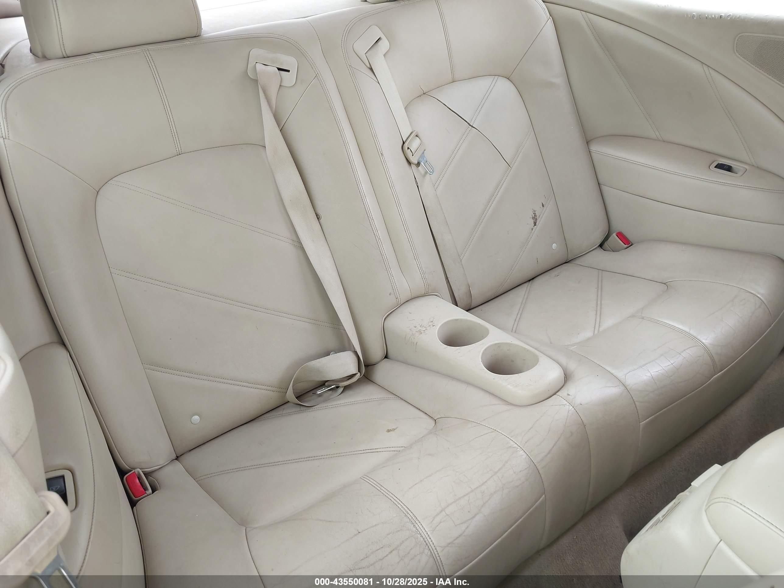 NISSAN MURANO image 8