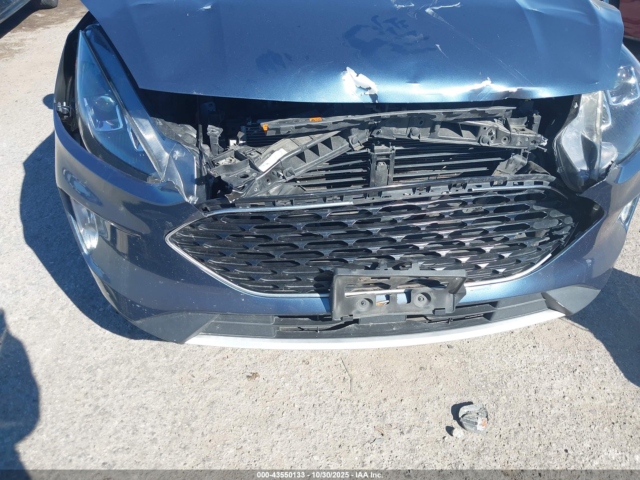 FORD ESCAPE image 6