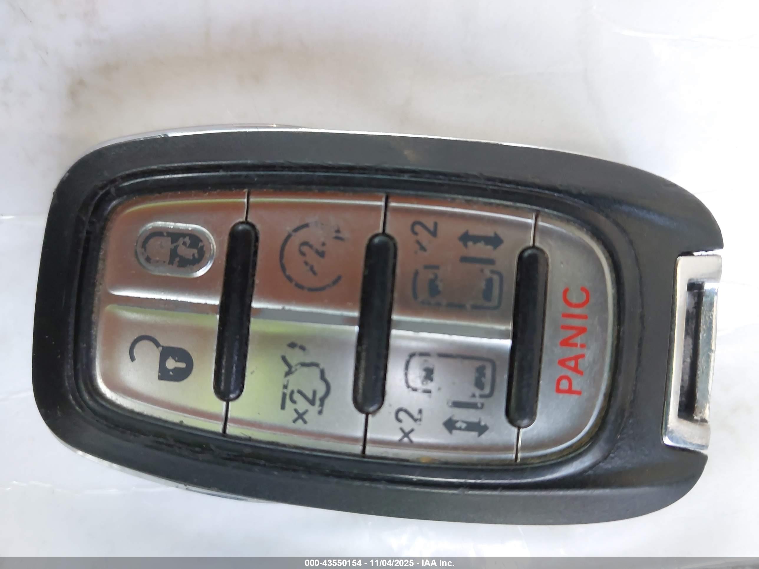 CHRYSLER PACIFICA image 11