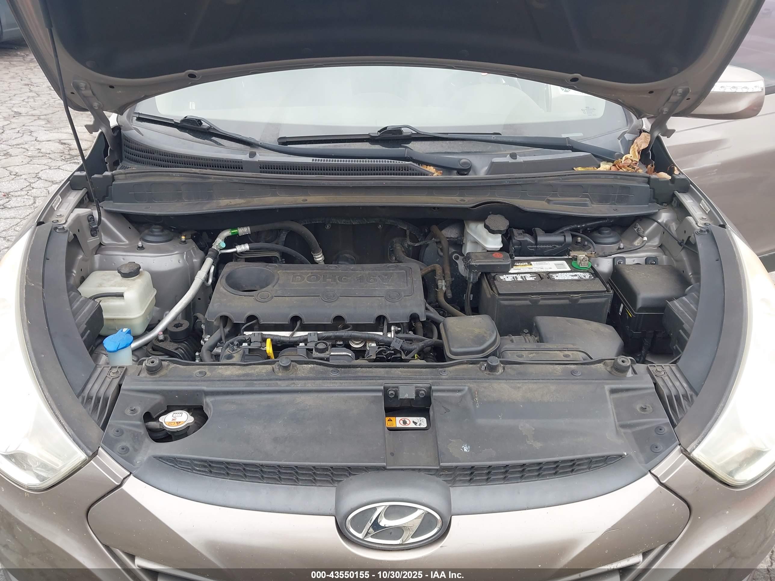 HYUNDAI TUCSON image 10